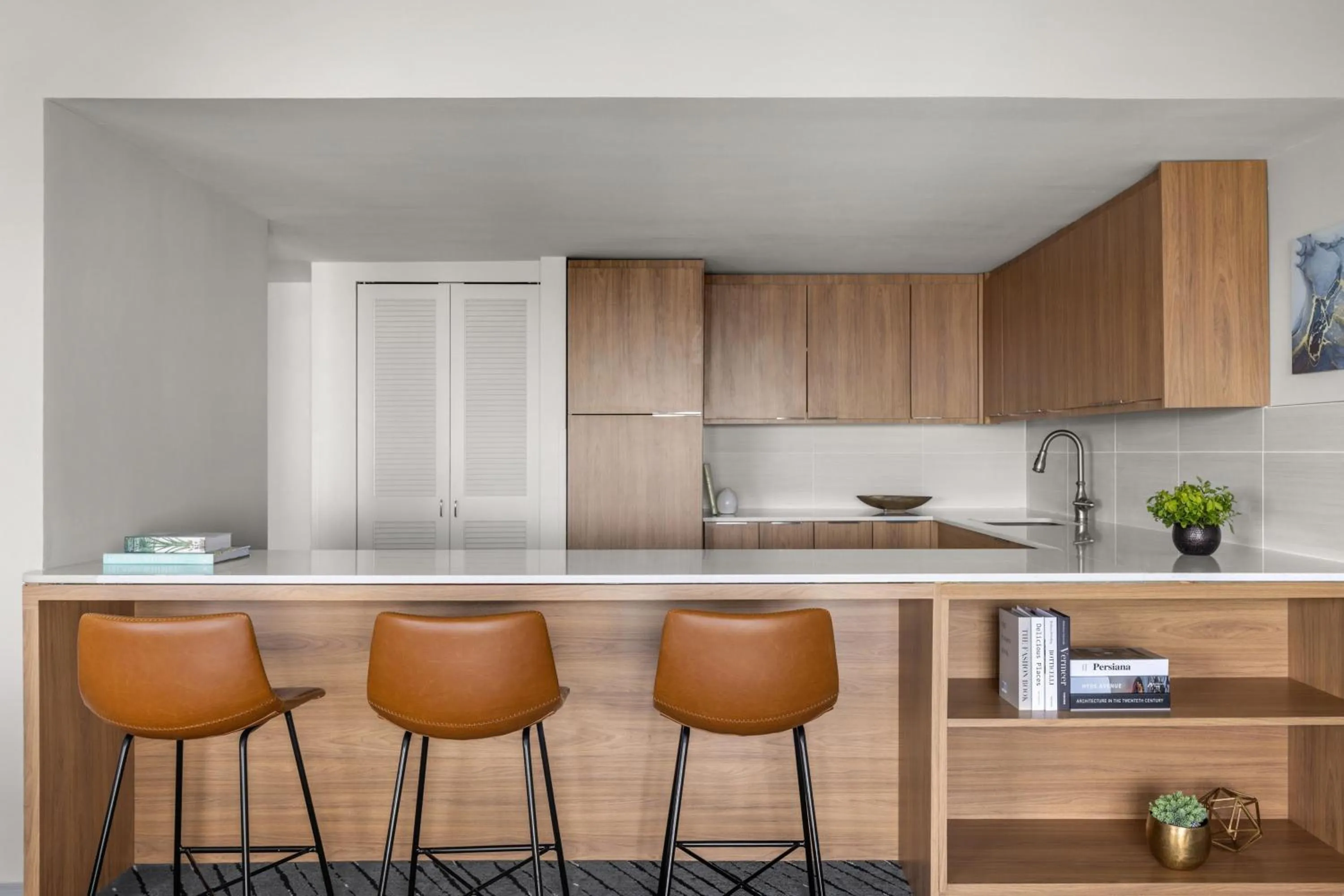 Kitchen or kitchenette in Delta Hotels by Marriott Orlando Celebration