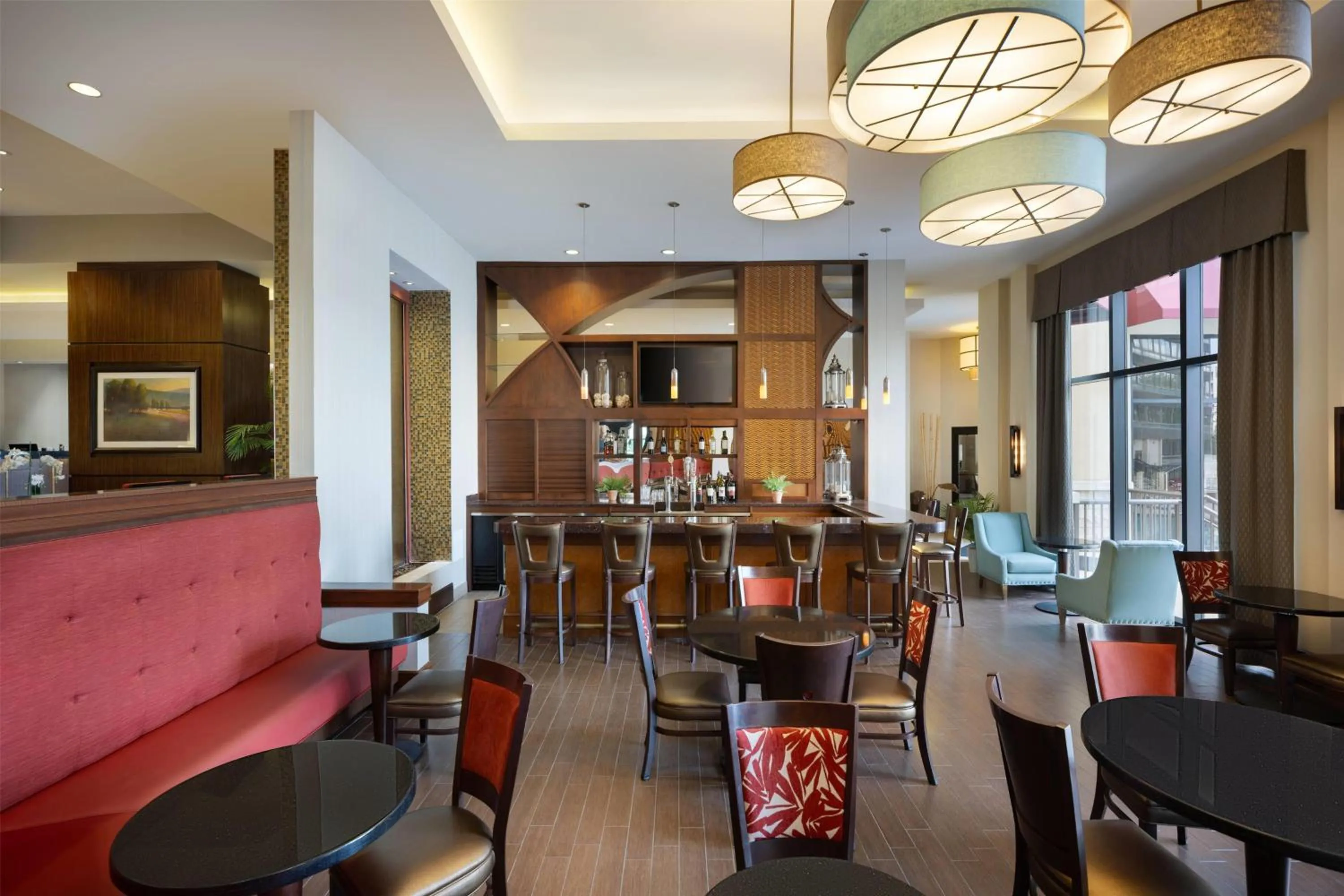 Lobby or reception in Ramada Plaza by Wyndham Orlando Resort & Suites Intl Drive - Newly Renovated!