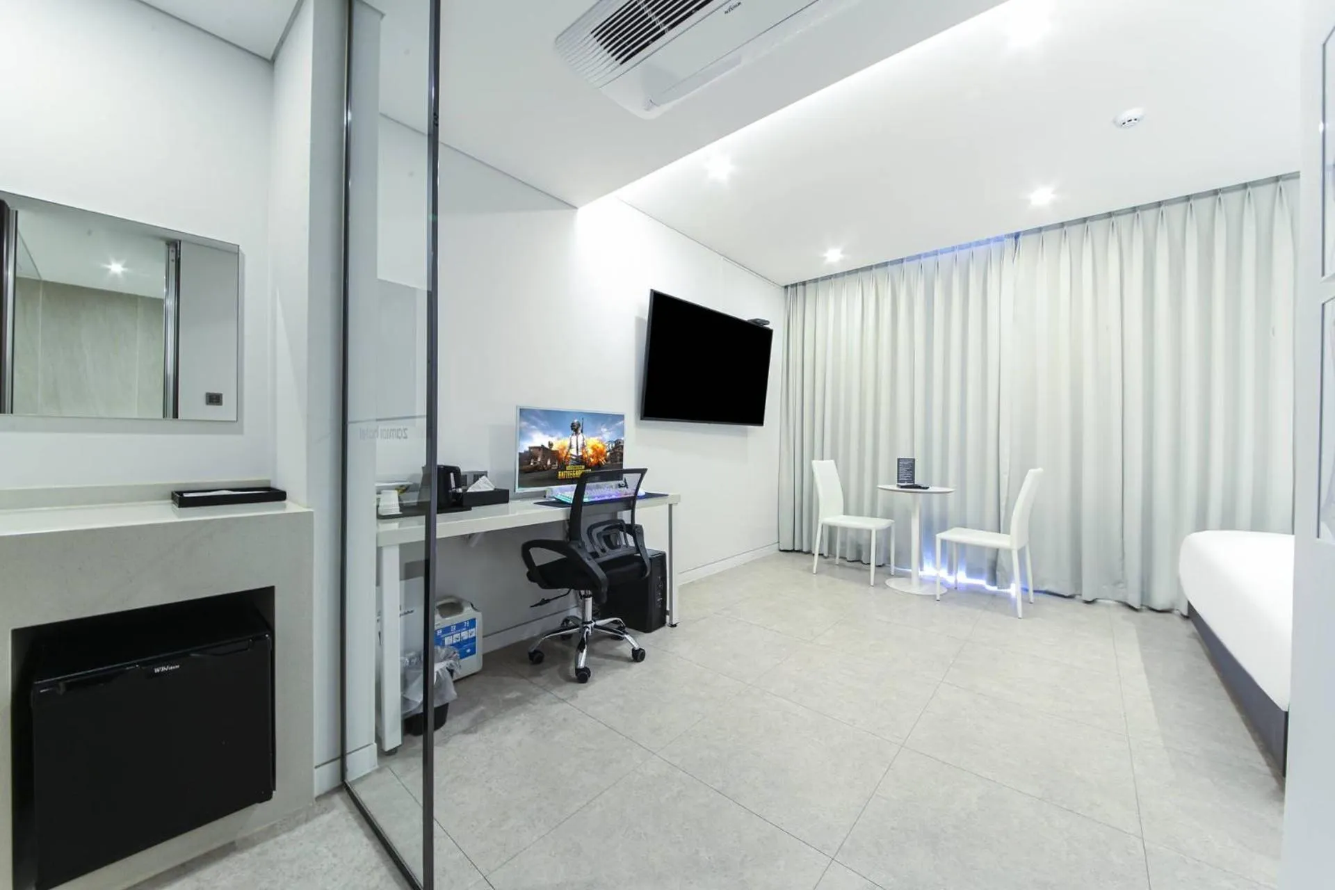 TV and multimedia in Zam 101