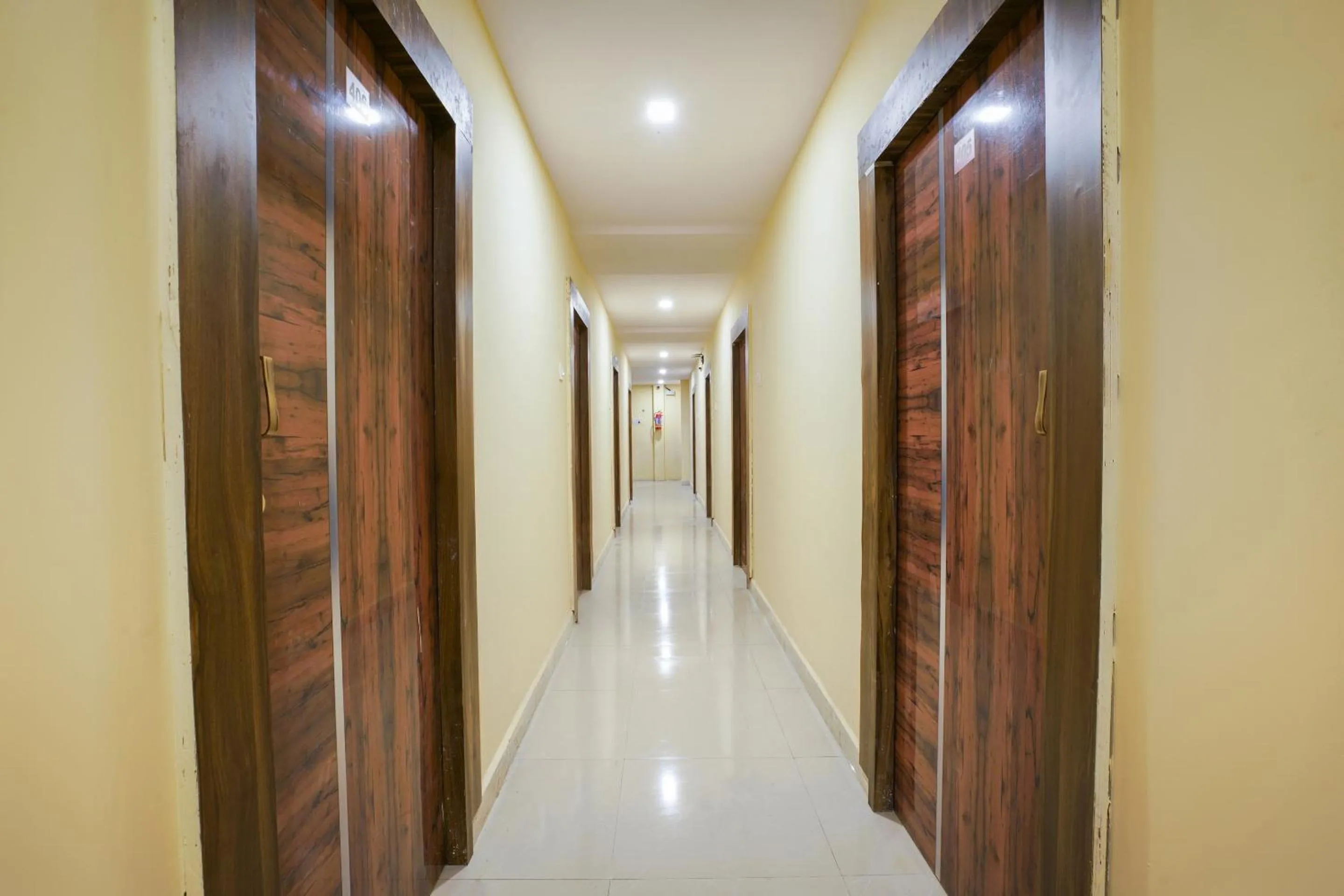 Lobby or reception in Hotel O R Square Stay Near LB Nagar Metro