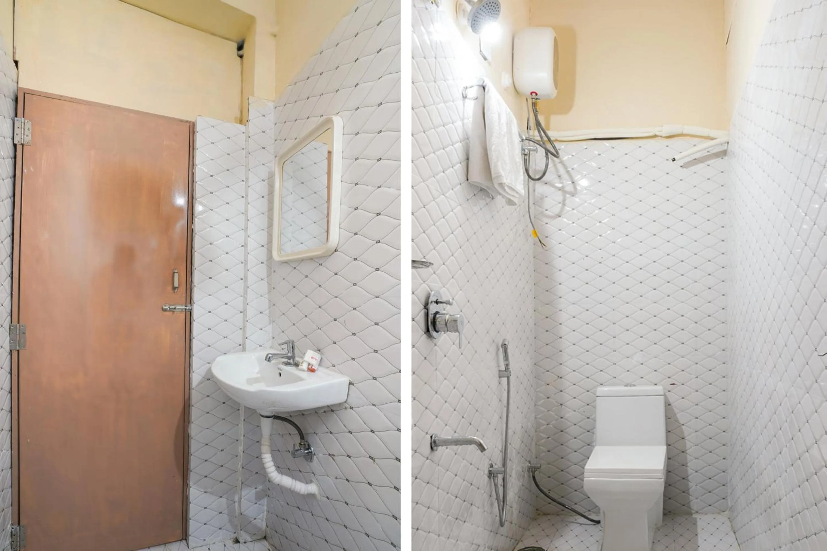 Bathroom in Hotel O R Square Stay Near LB Nagar Metro