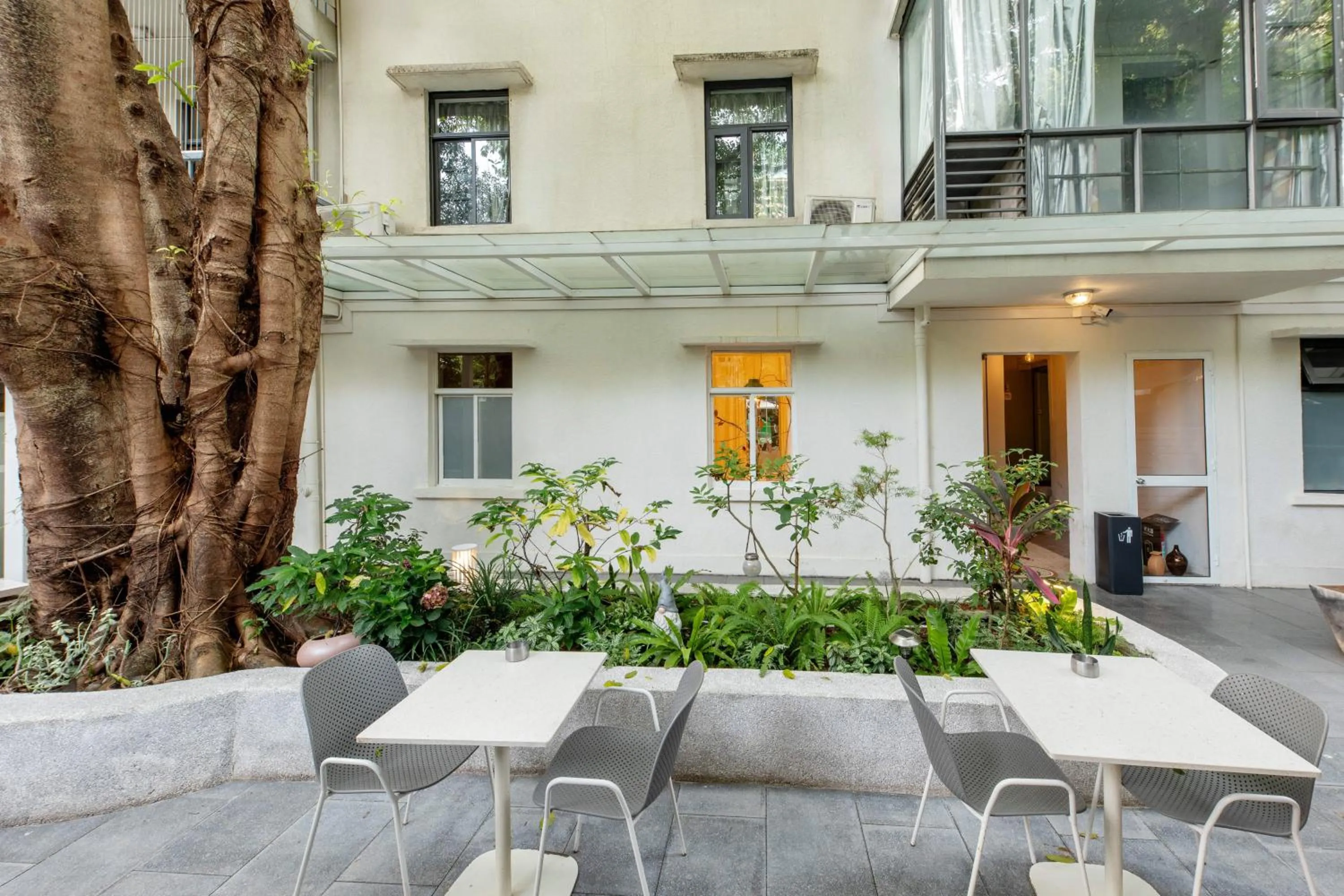 Shenzhen Loft Youth Hostel