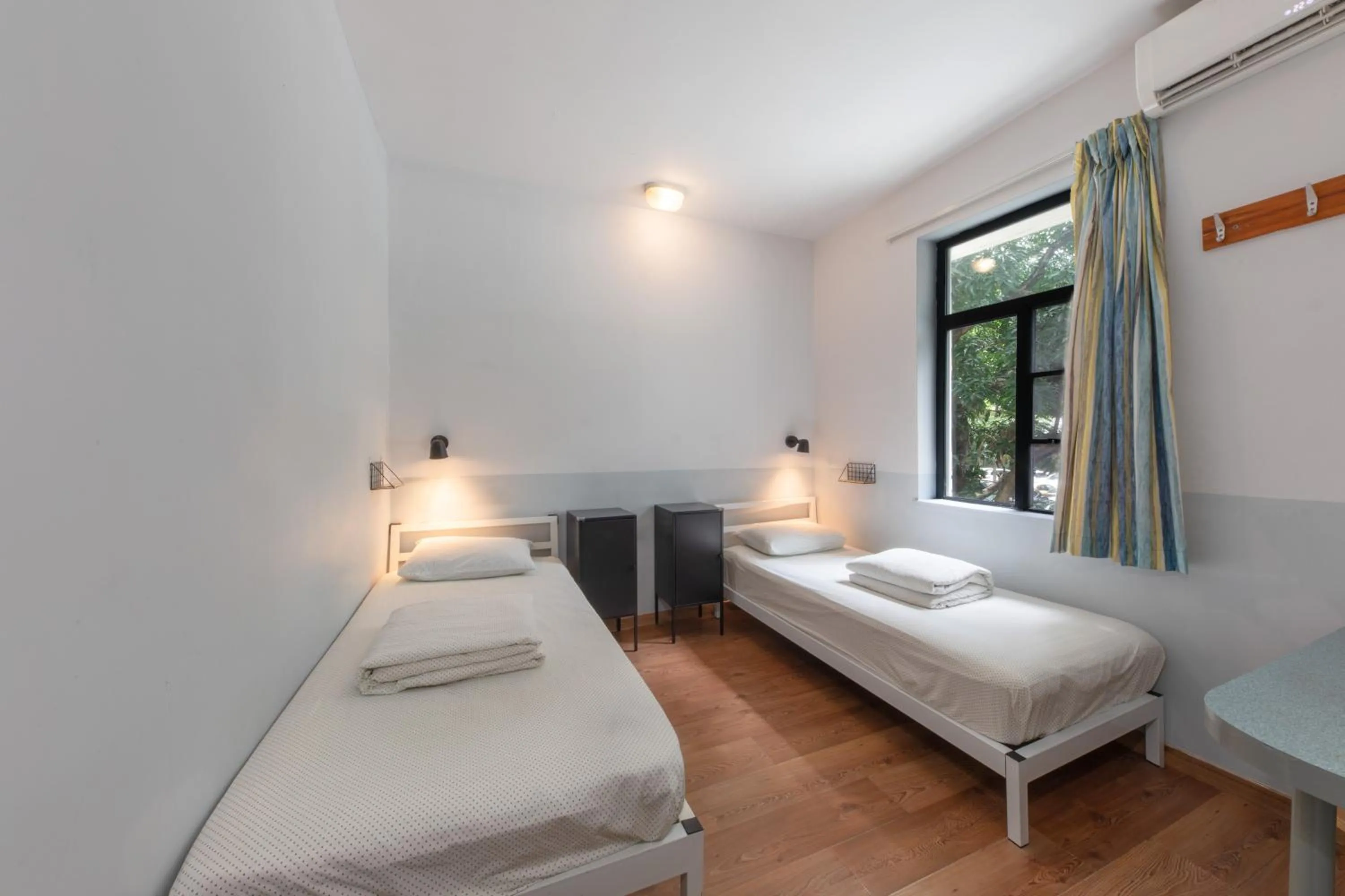 Bed in Shenzhen Loft Youth Hostel