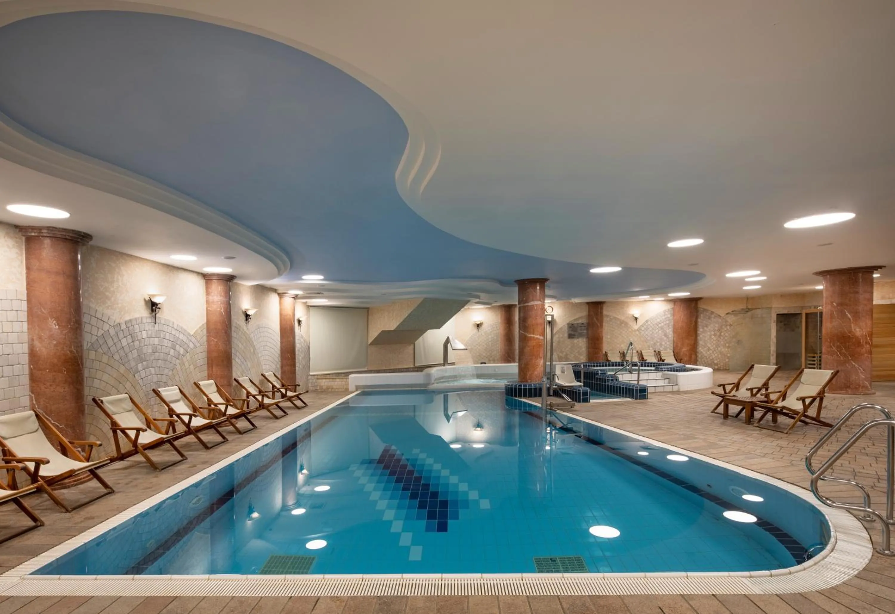 Spa and wellness centre/facilities in Gai Beach Hotel