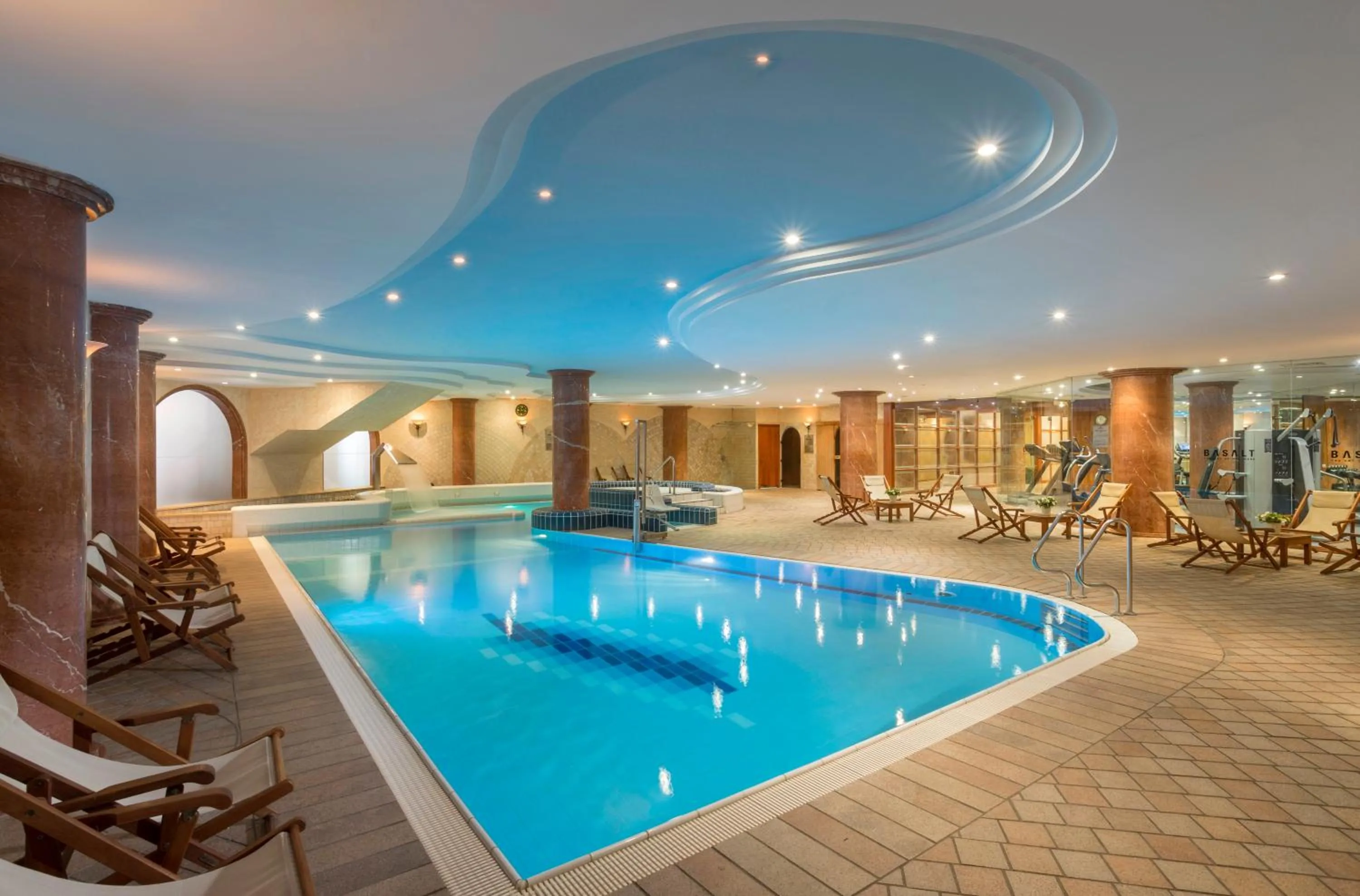 Hot Spring Bath in Gai Beach Hotel