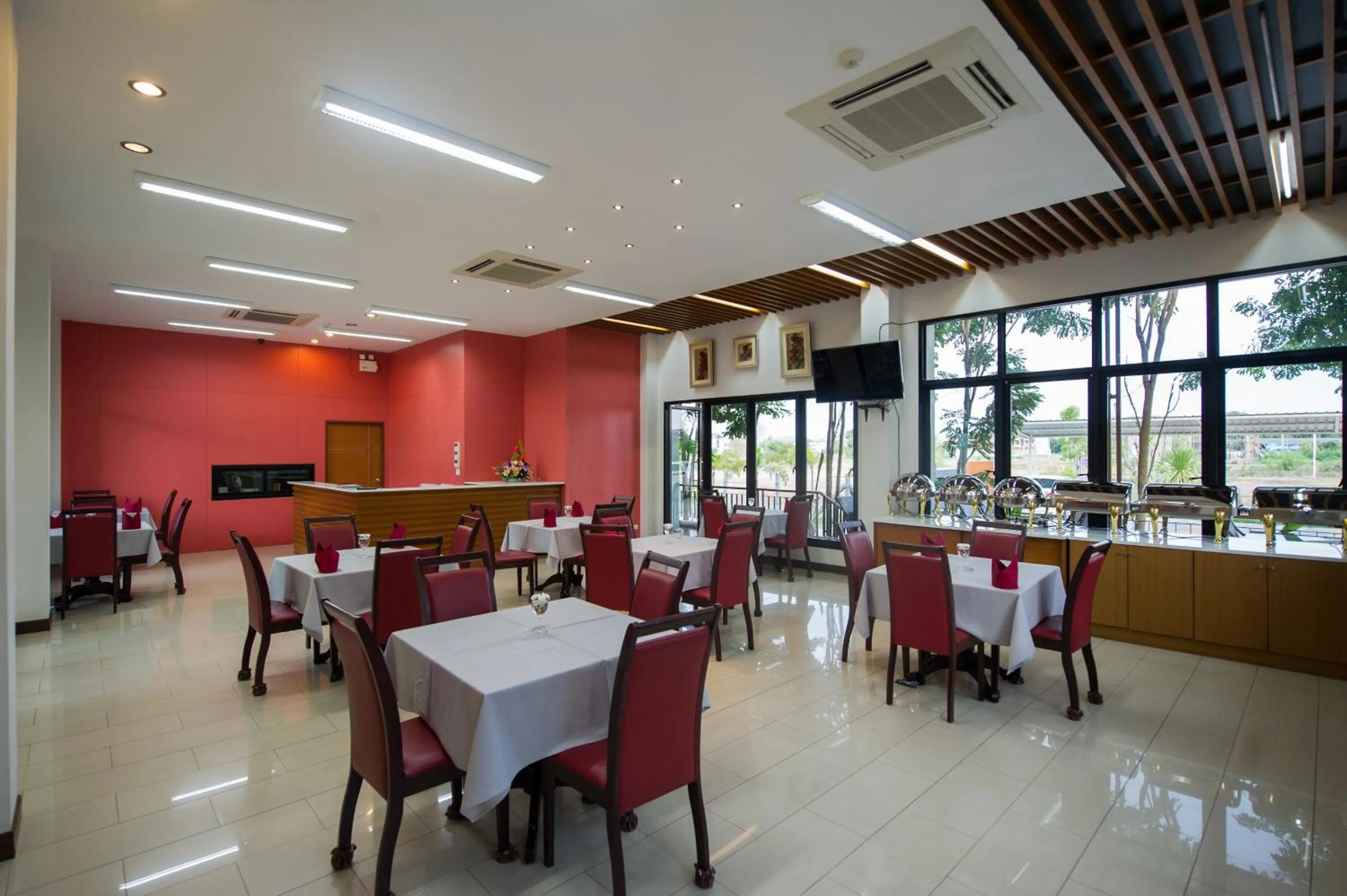 Restaurant/places to eat in Mamaison Hotel