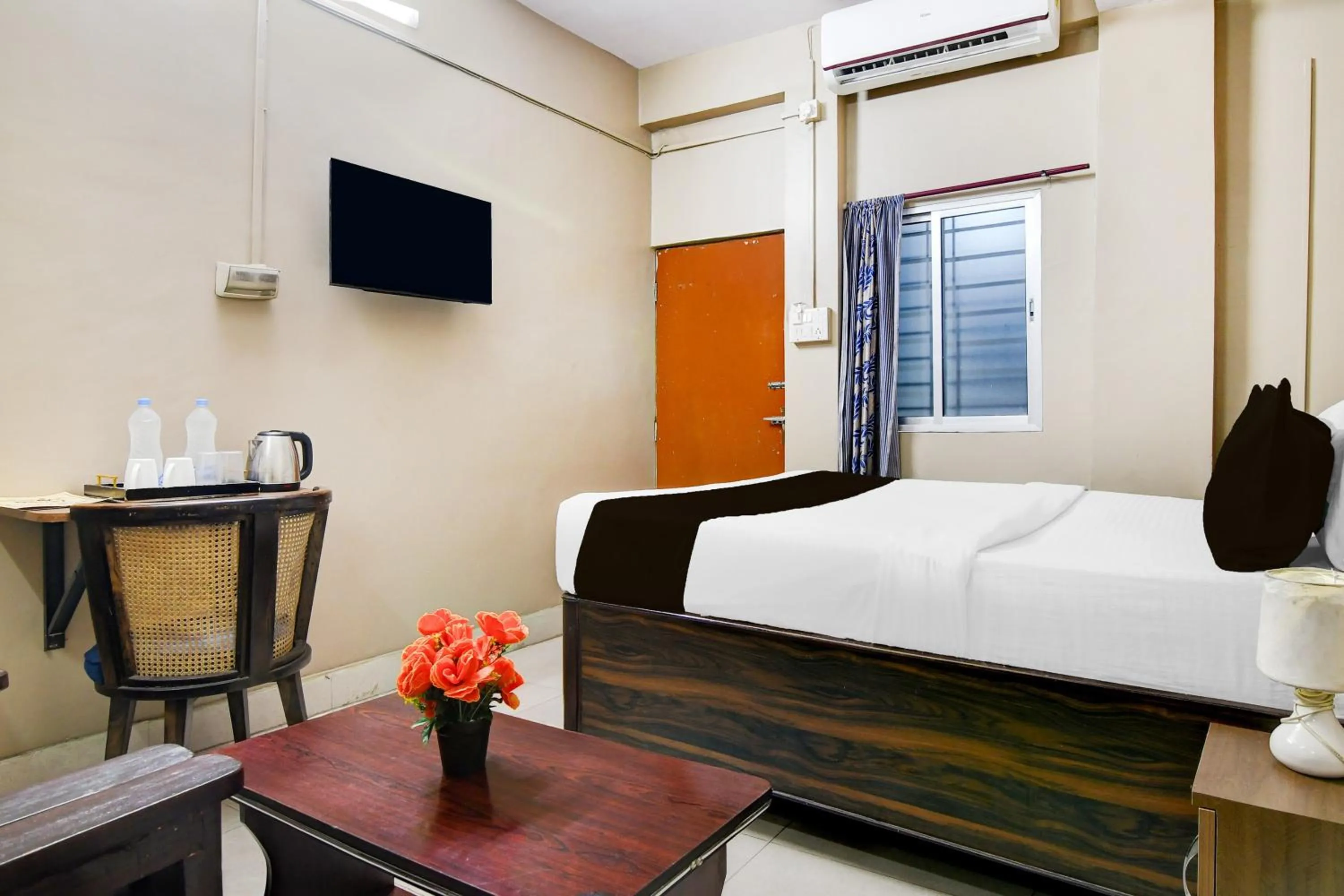 Super Collection O NIT More Adityapur Formerly Hotel Subheksha