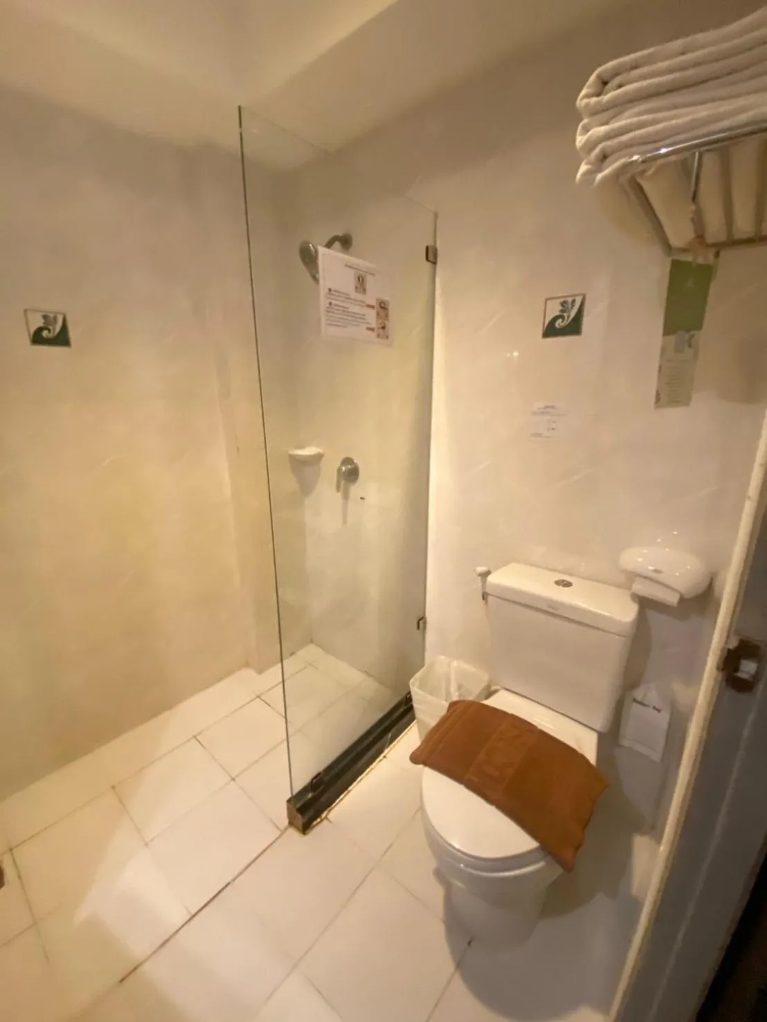 Shower in Major Grand Hotel