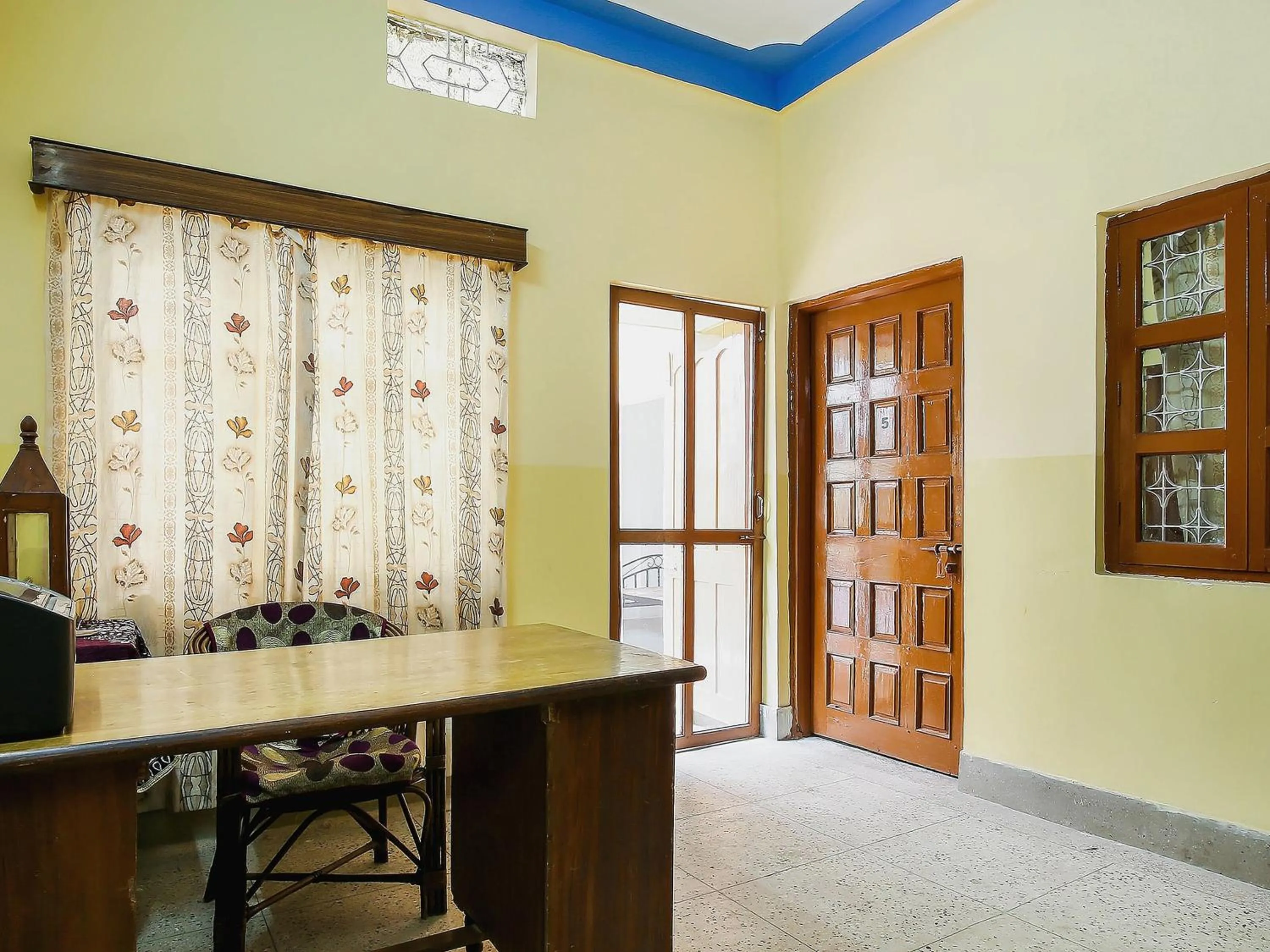 Lobby or reception in SPOT ON Cherish Guest House