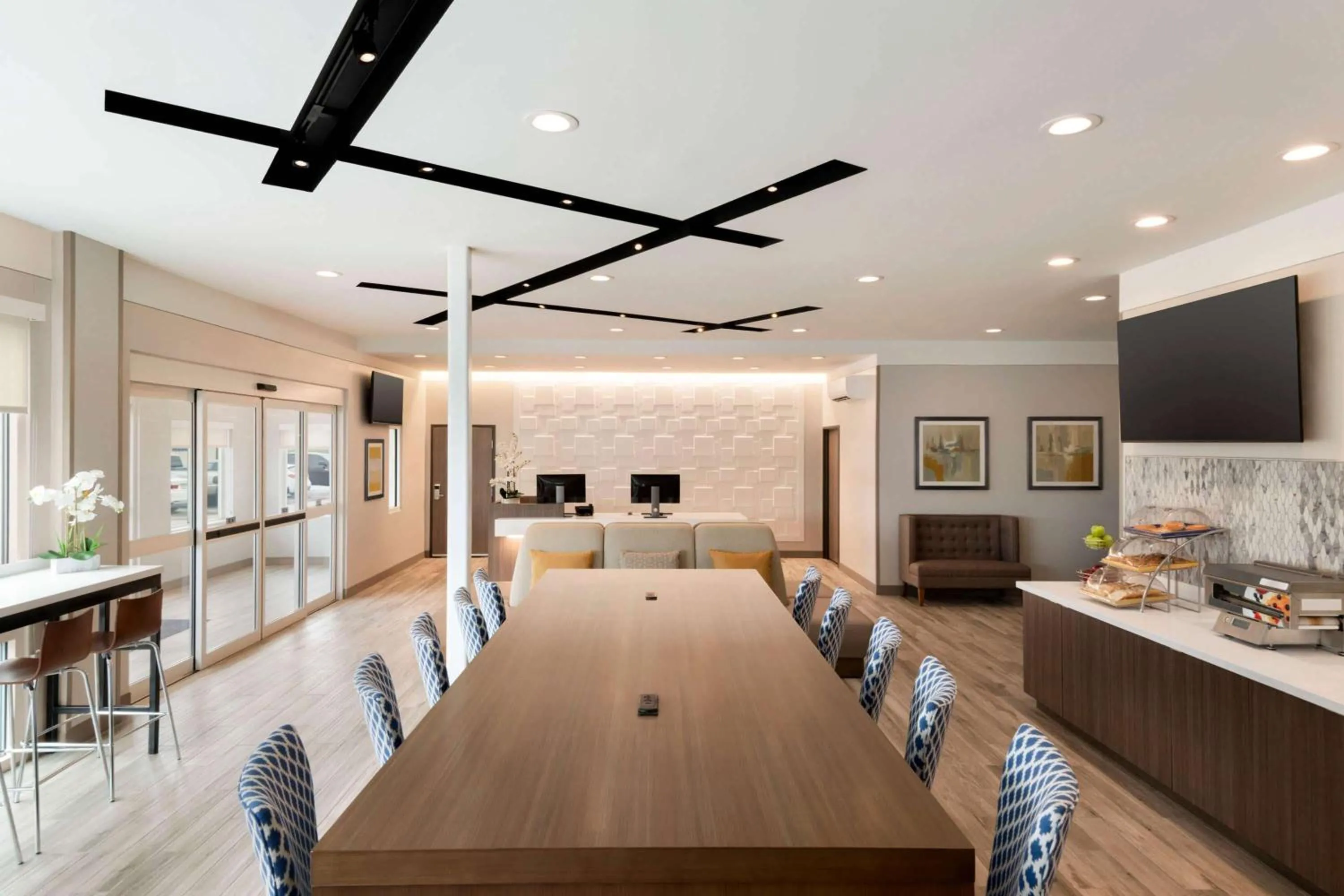 Lobby or reception in Days Inn by Wyndham Beaumont West I-10 Walden