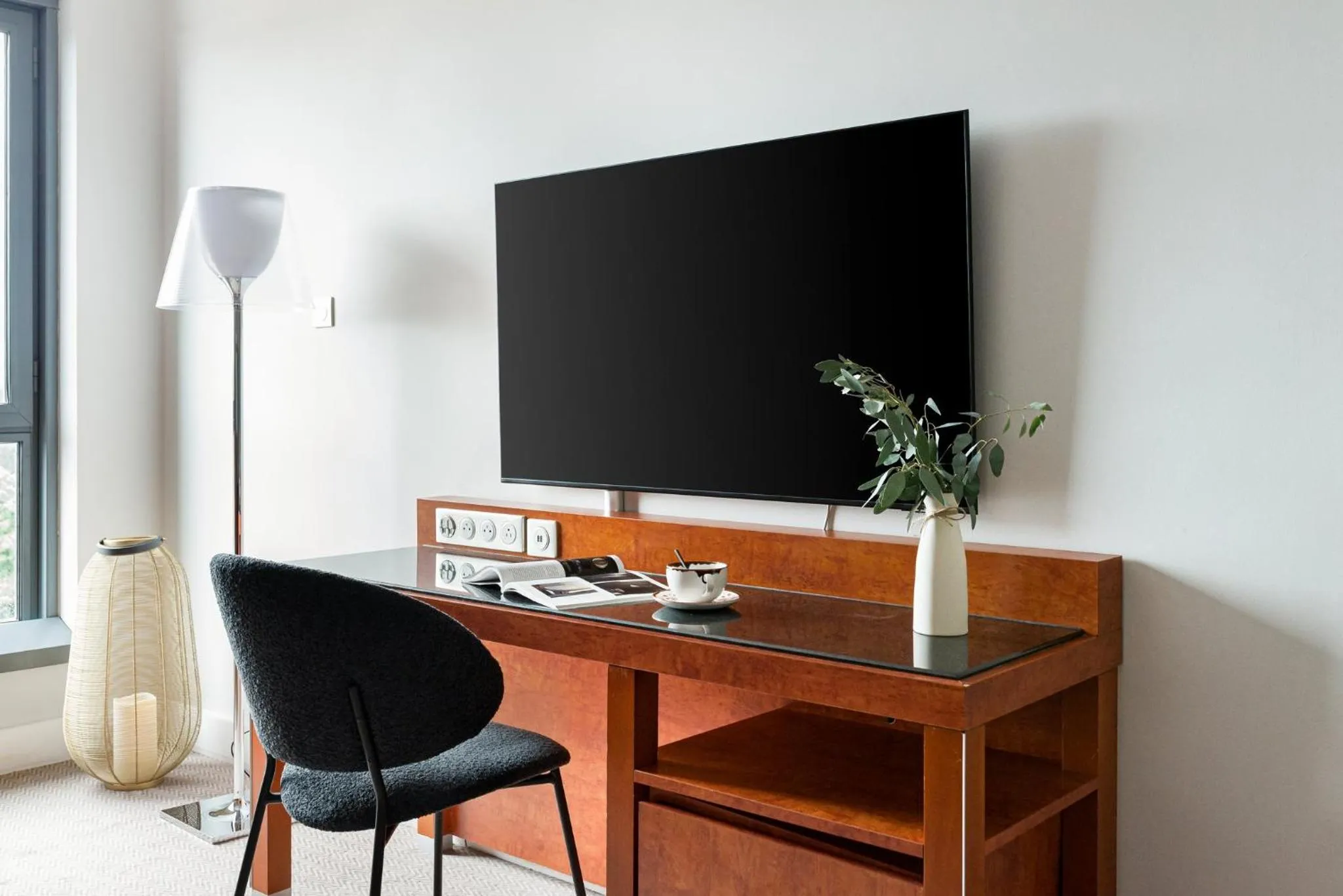 Photo of the whole room in Crowne Plaza Lyon - Cité Internationale