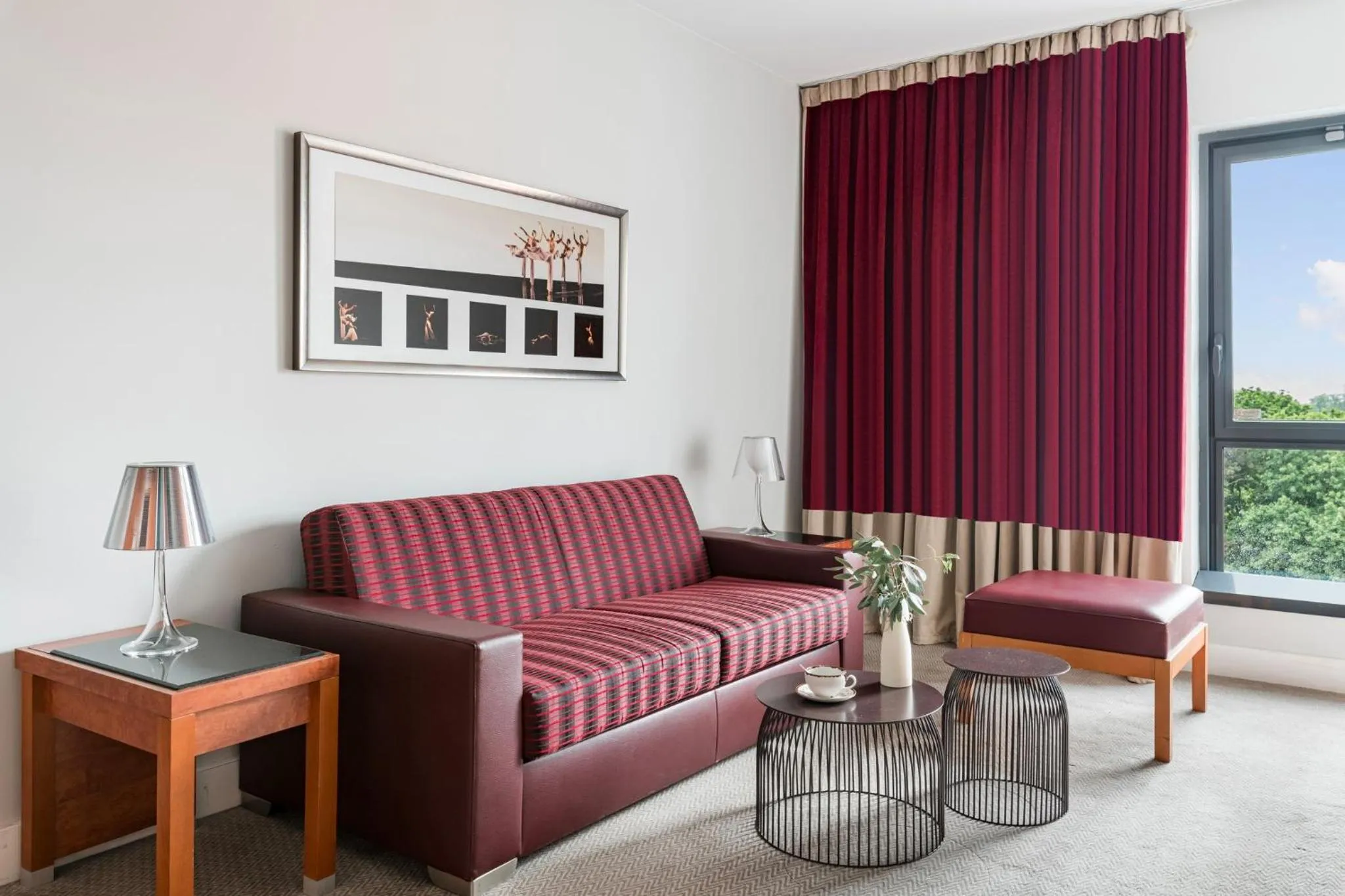 Photo of the whole room in Crowne Plaza Lyon - Cité Internationale