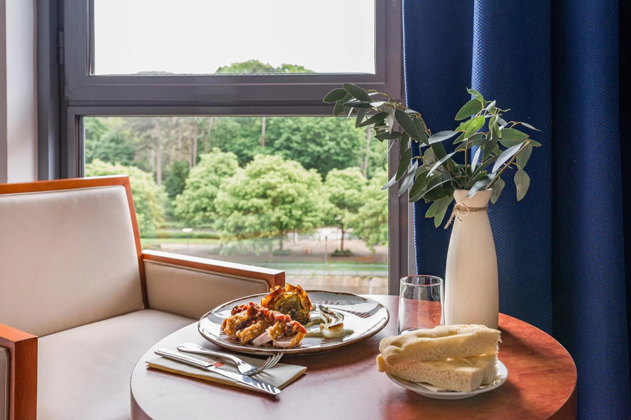 Photo of the whole room in Crowne Plaza Lyon - Cité Internationale