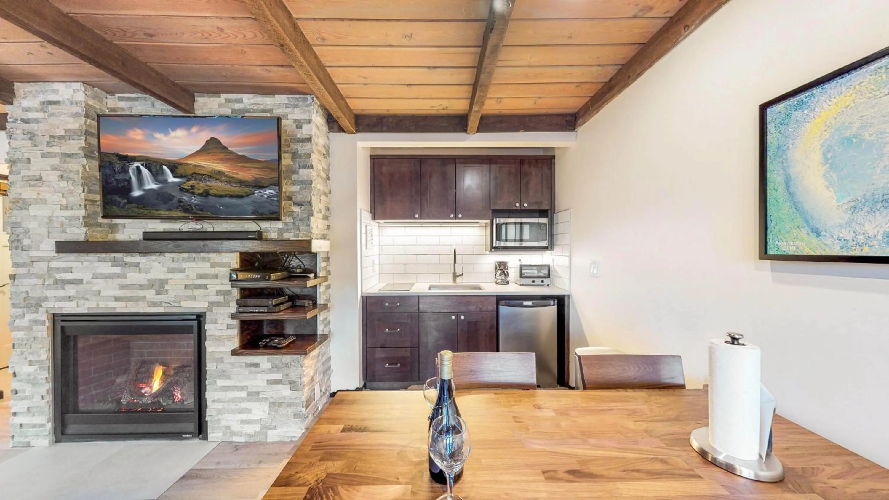 Kitchen or kitchenette, Kitchen/Kitchenette in Willows - CoralTree Residence Collection