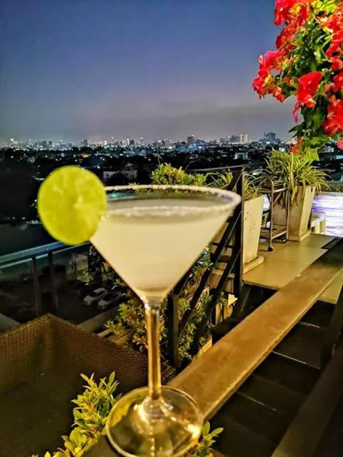 Lounge or bar in Sky dome resotel - โรงแรมสกายโดม รีโซเทล