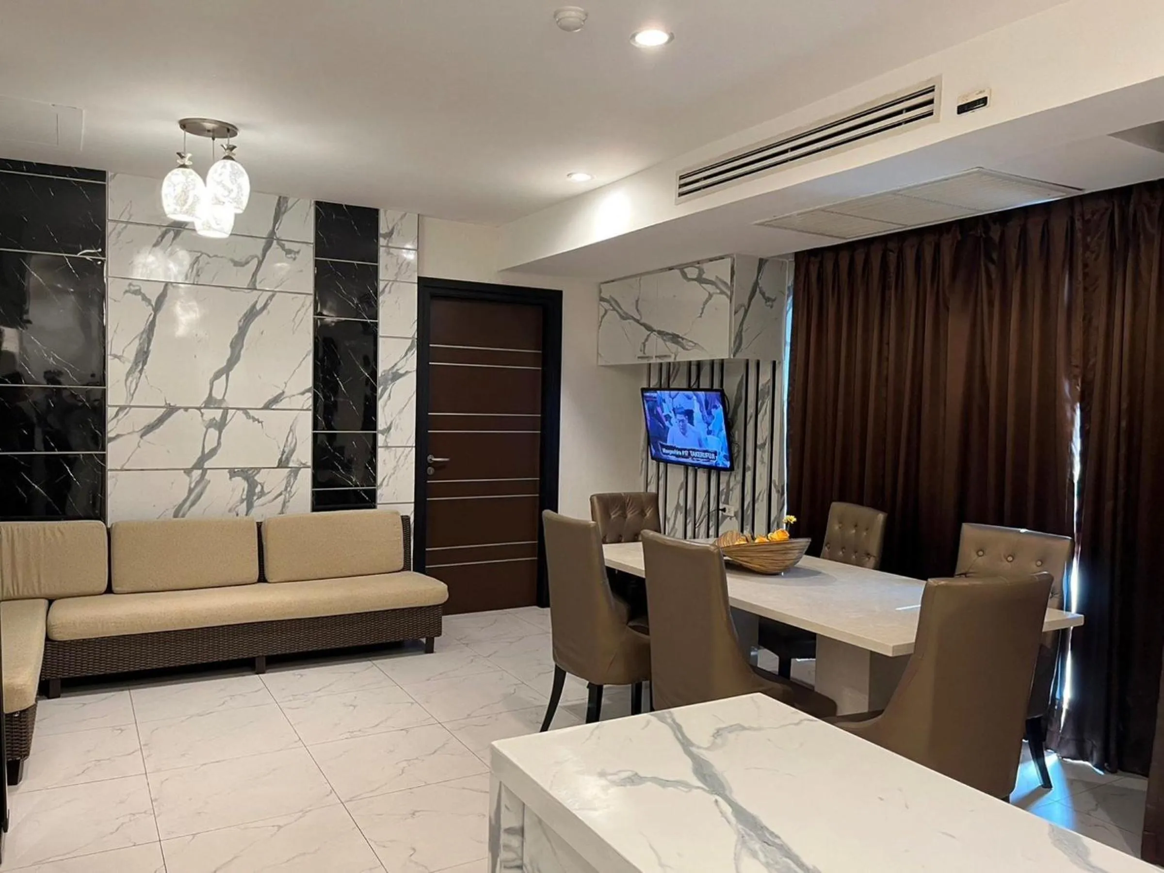 Photo of the whole room in Sky dome resotel - โรงแรมสกายโดม รีโซเทล