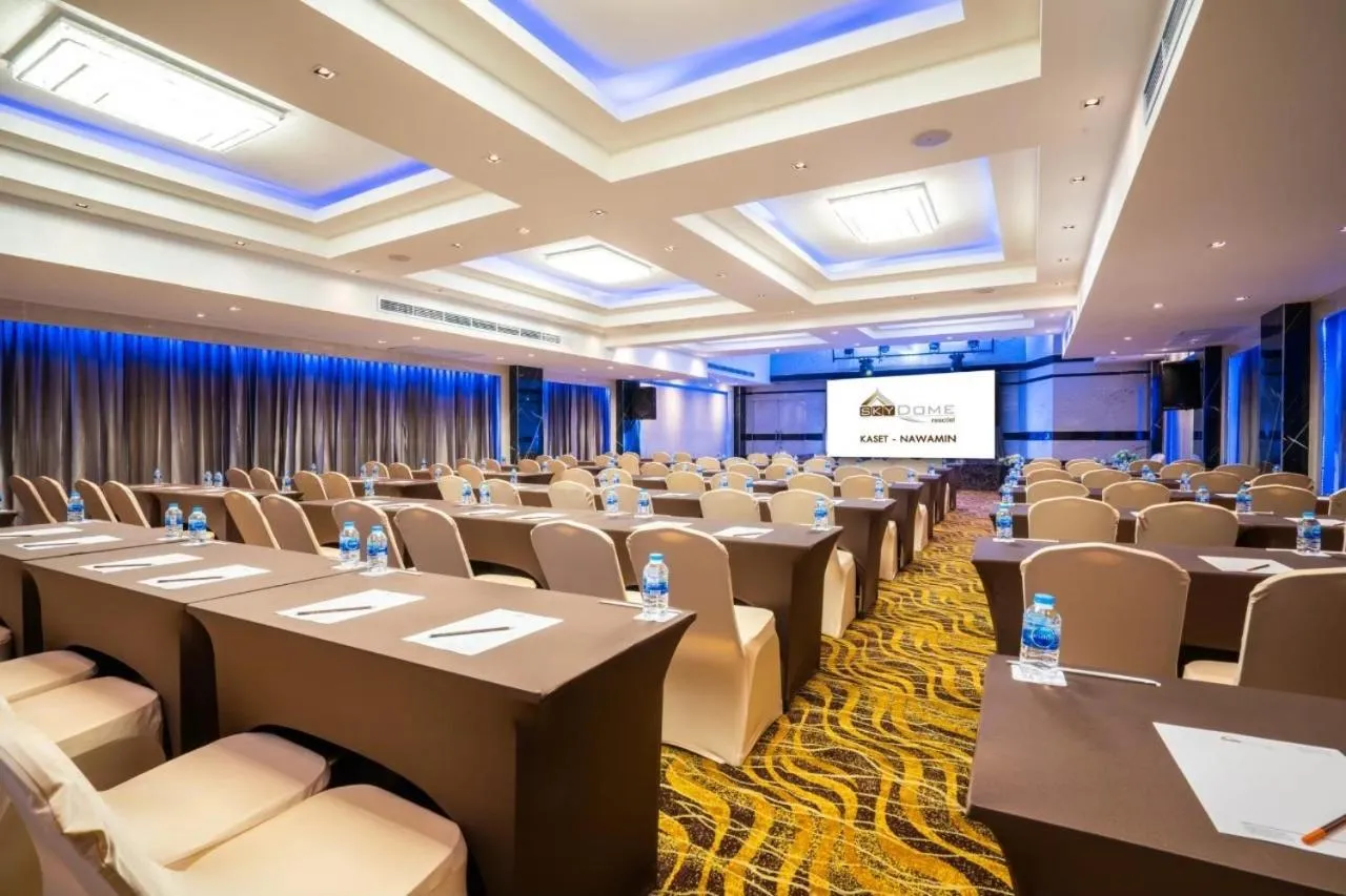 Meeting/conference room in Sky dome resotel - โรงแรมสกายโดม รีโซเทล