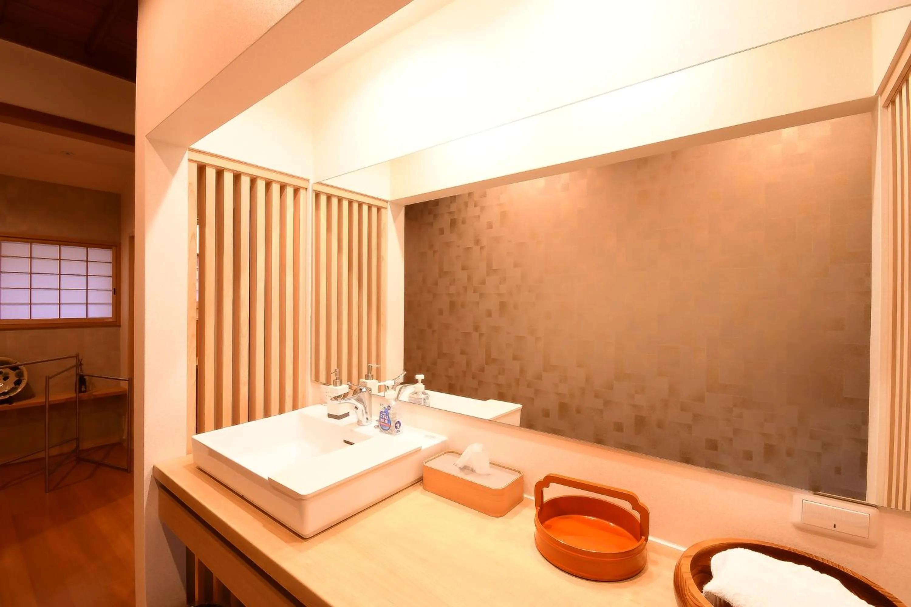 Photo of the whole room in Koyasan Shukubo Yochiin