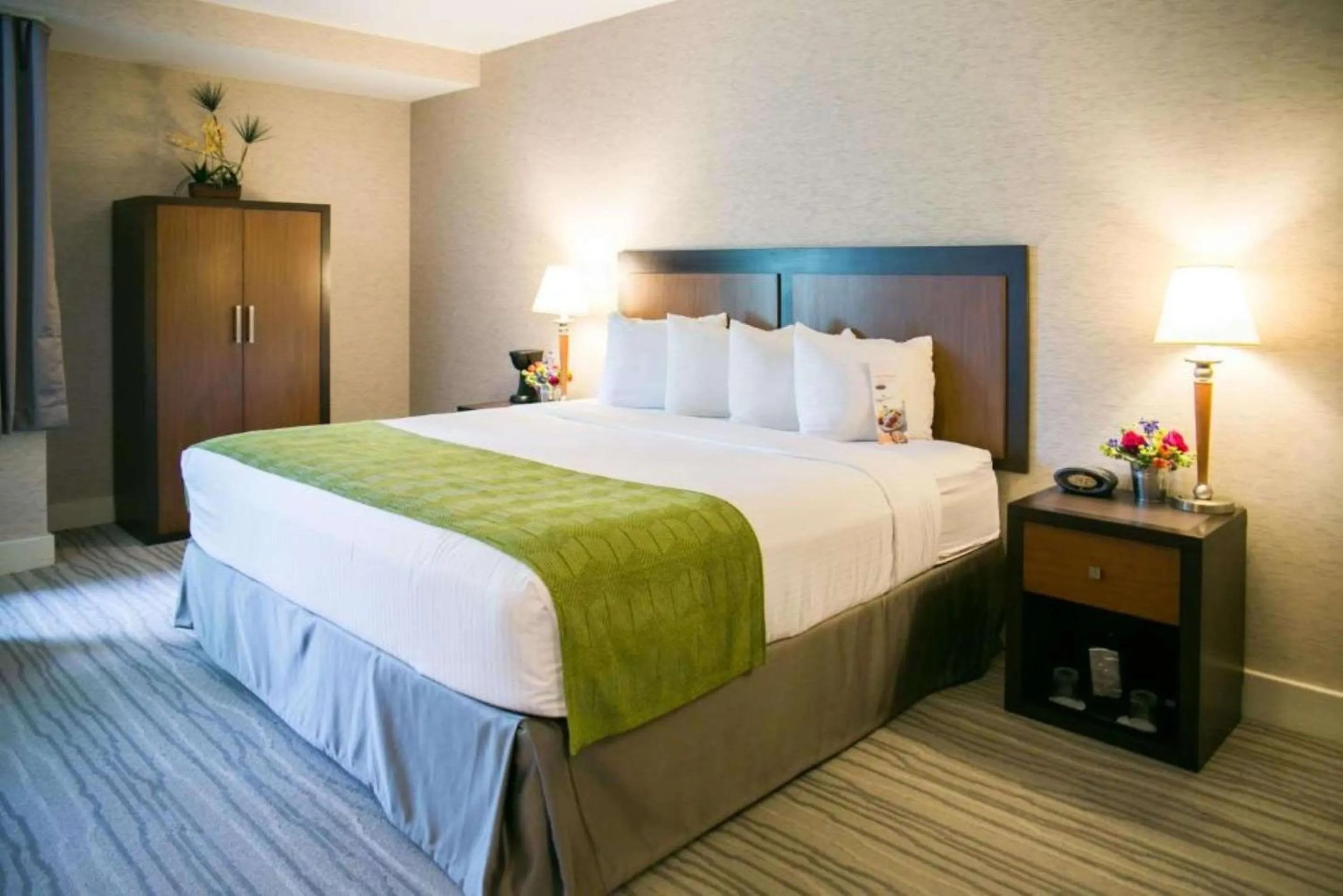 Bedroom in Heritage Hotel, Golf, Spa & Conference Center, BW Premier Collection