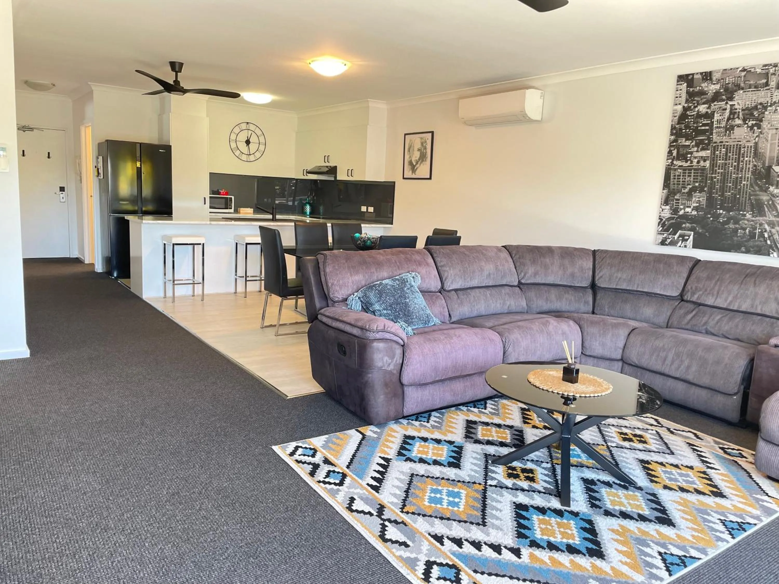 Oceanic on Thompson Apartments