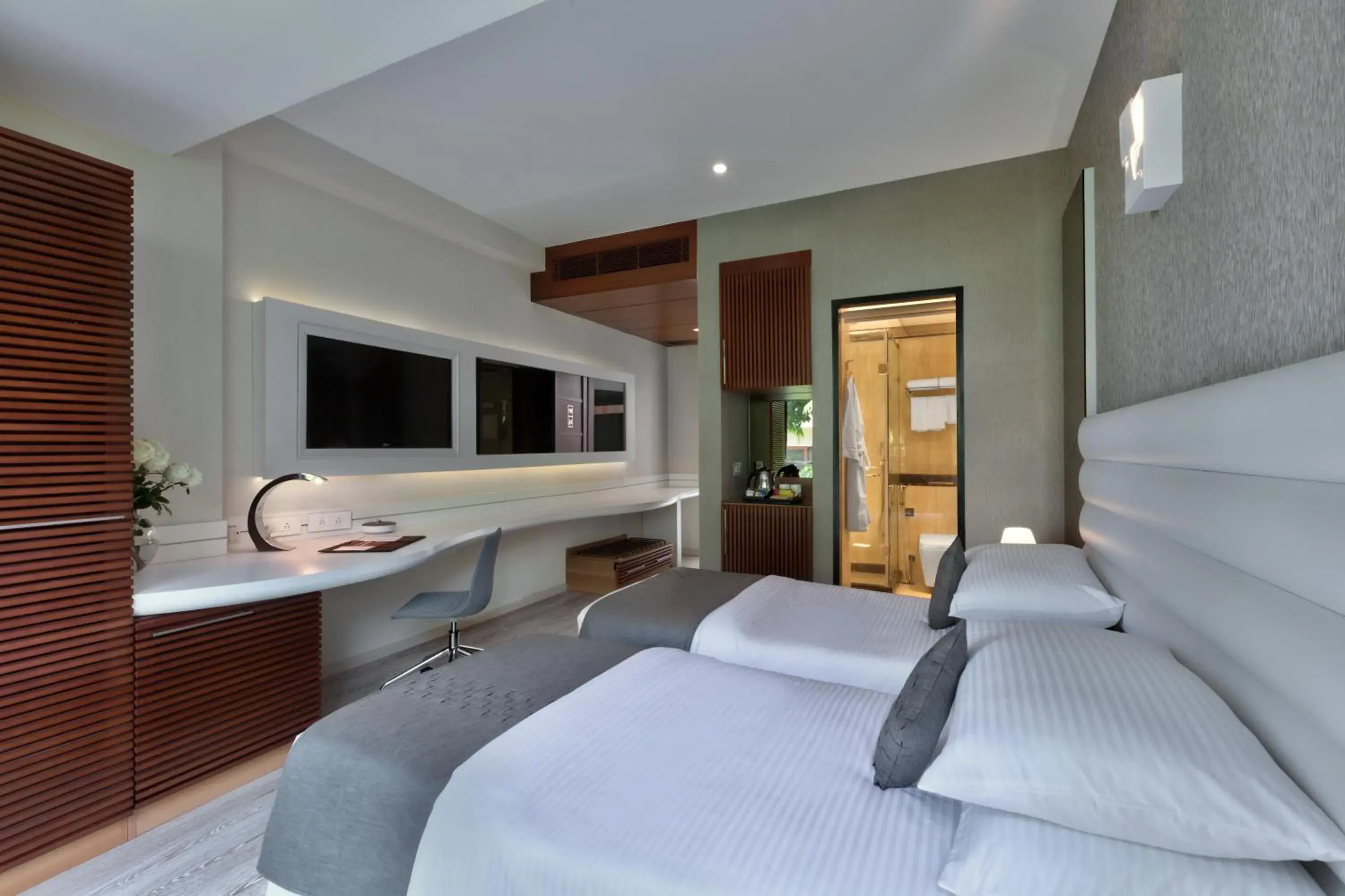 Deluxe Twin Room - single occupancy in The Atara Near Golf Course Road Deluxe Twin Room - single occupancy in The Atara Near Golf Course Road