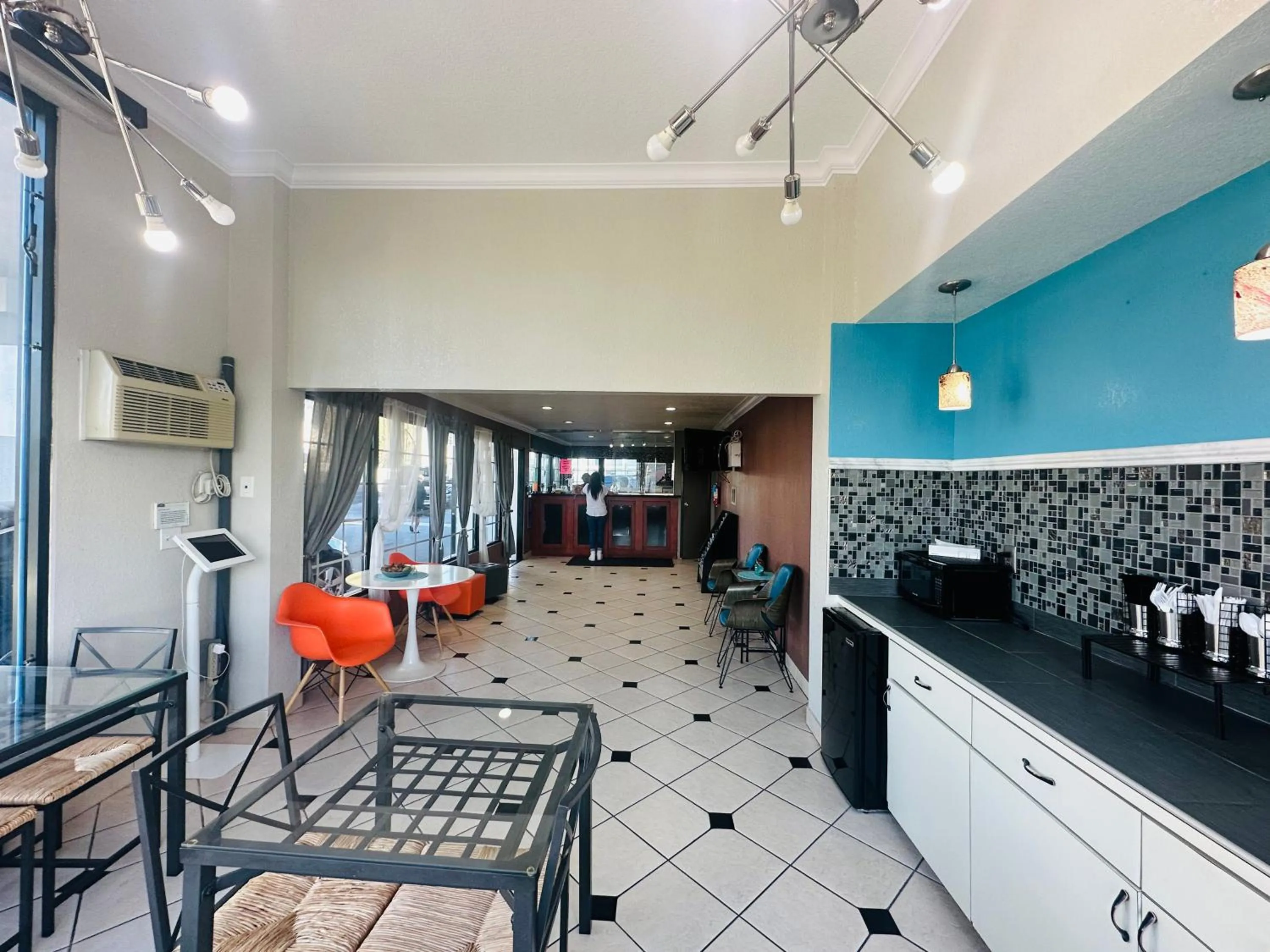 Property building in Casa Blanca Hotel - Orange