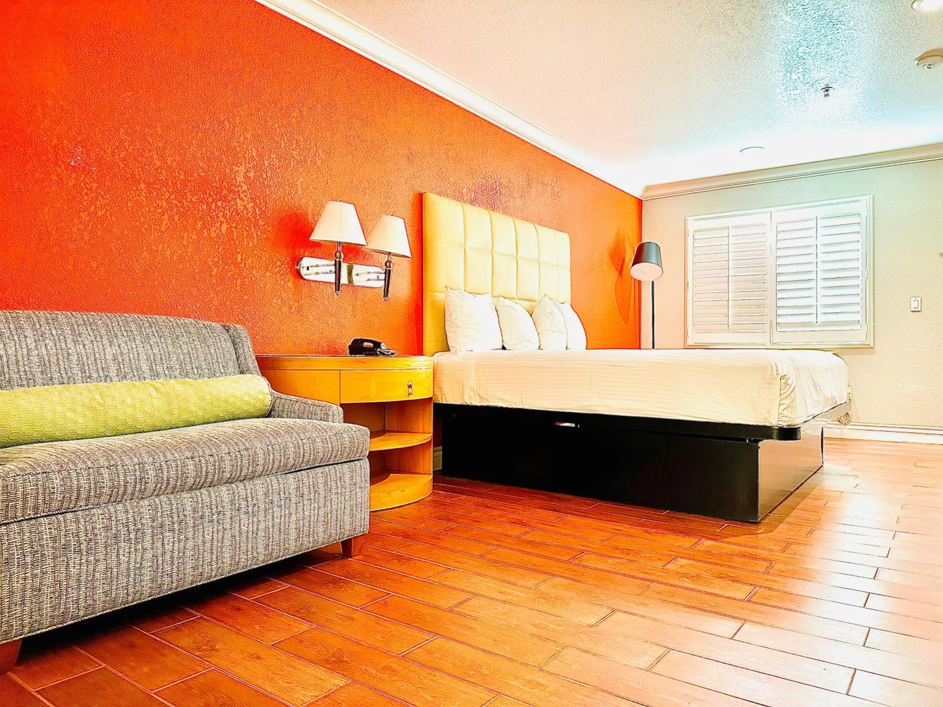 Photo of the whole room in Casa Blanca Hotel - Orange