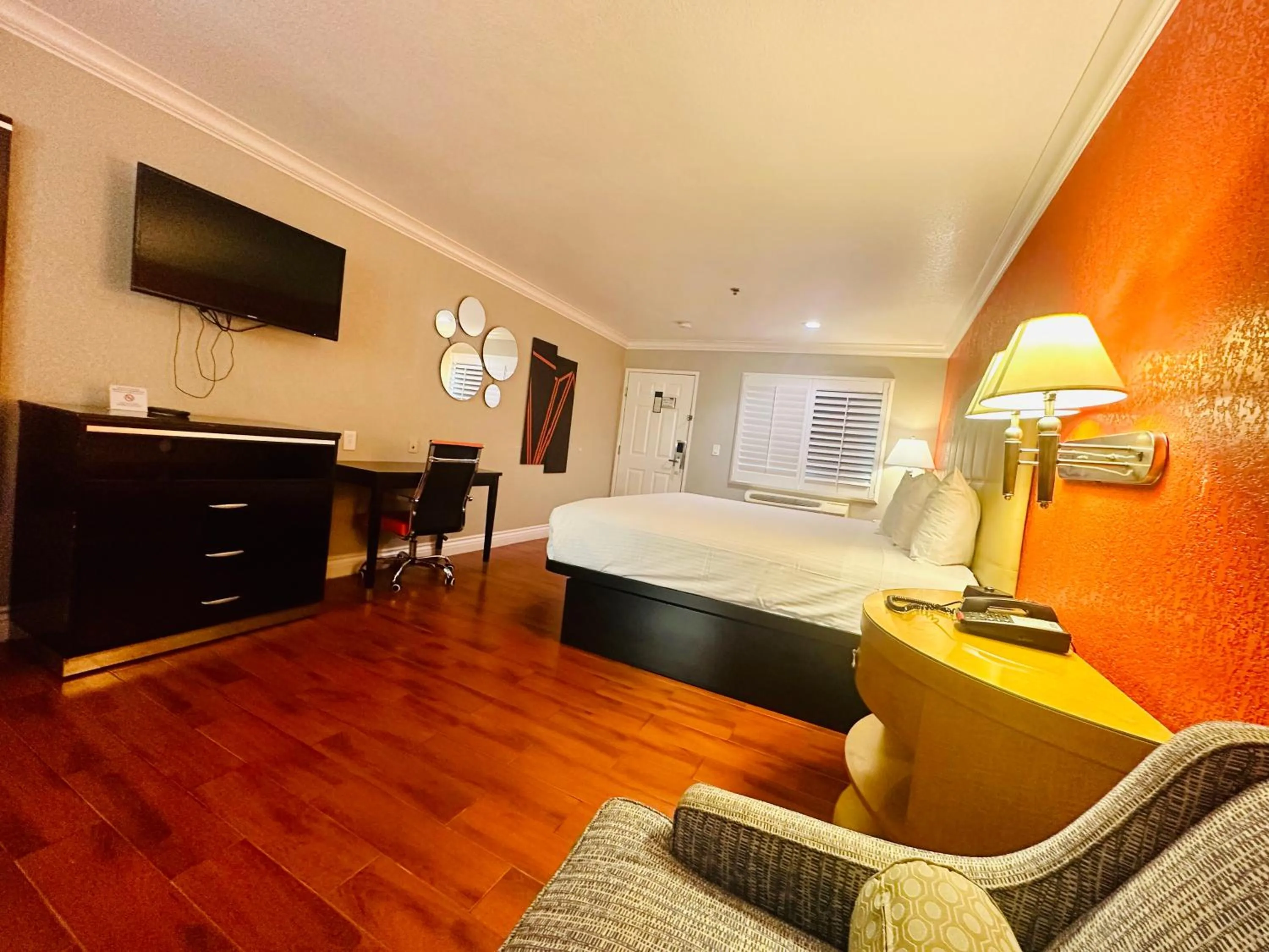 Photo of the whole room, Bed in Casa Blanca Hotel - Orange