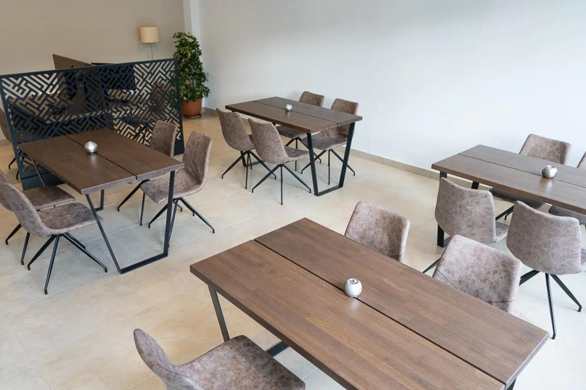 Dining area in HOTEL HILL