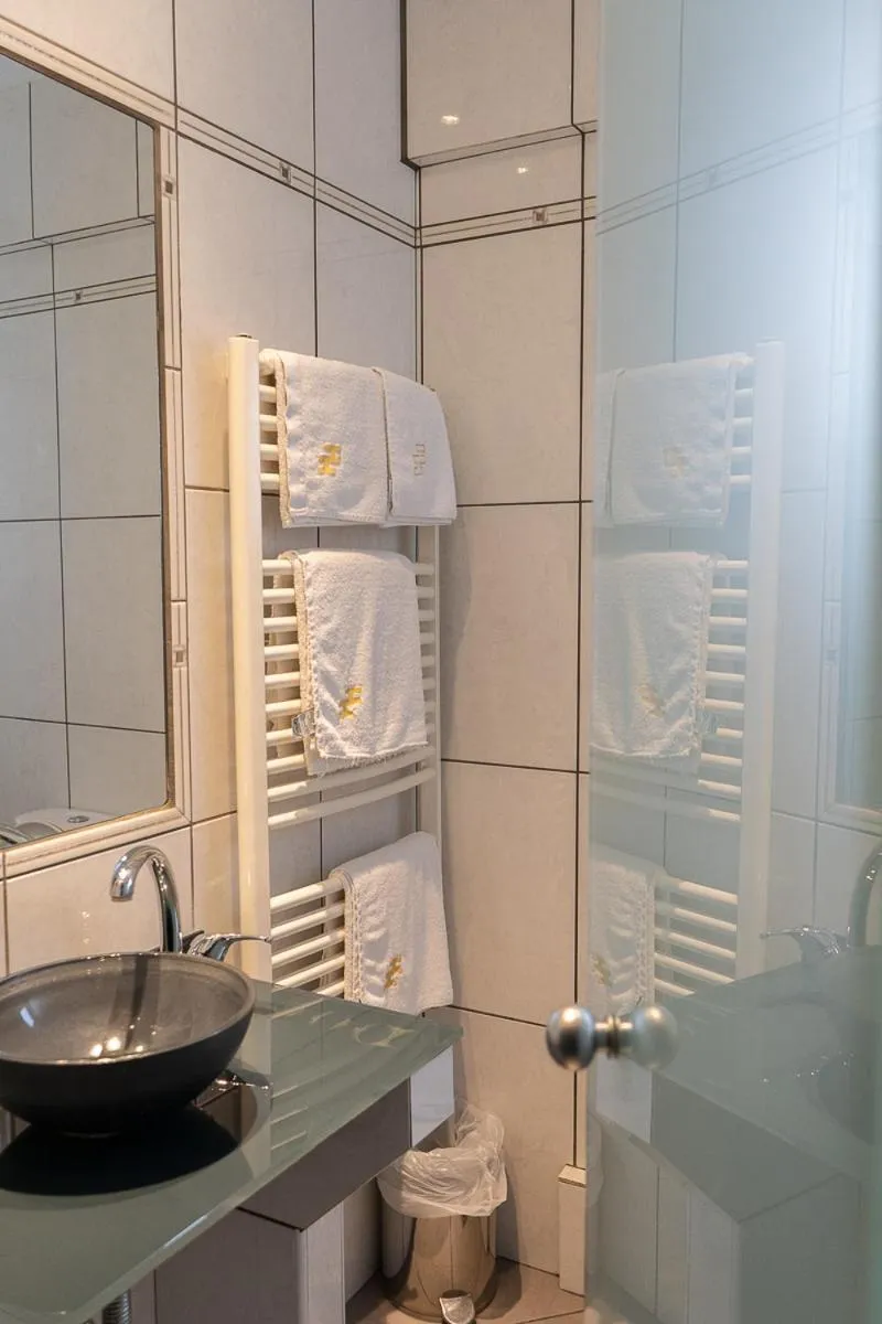 Bathroom in HOTEL HILL