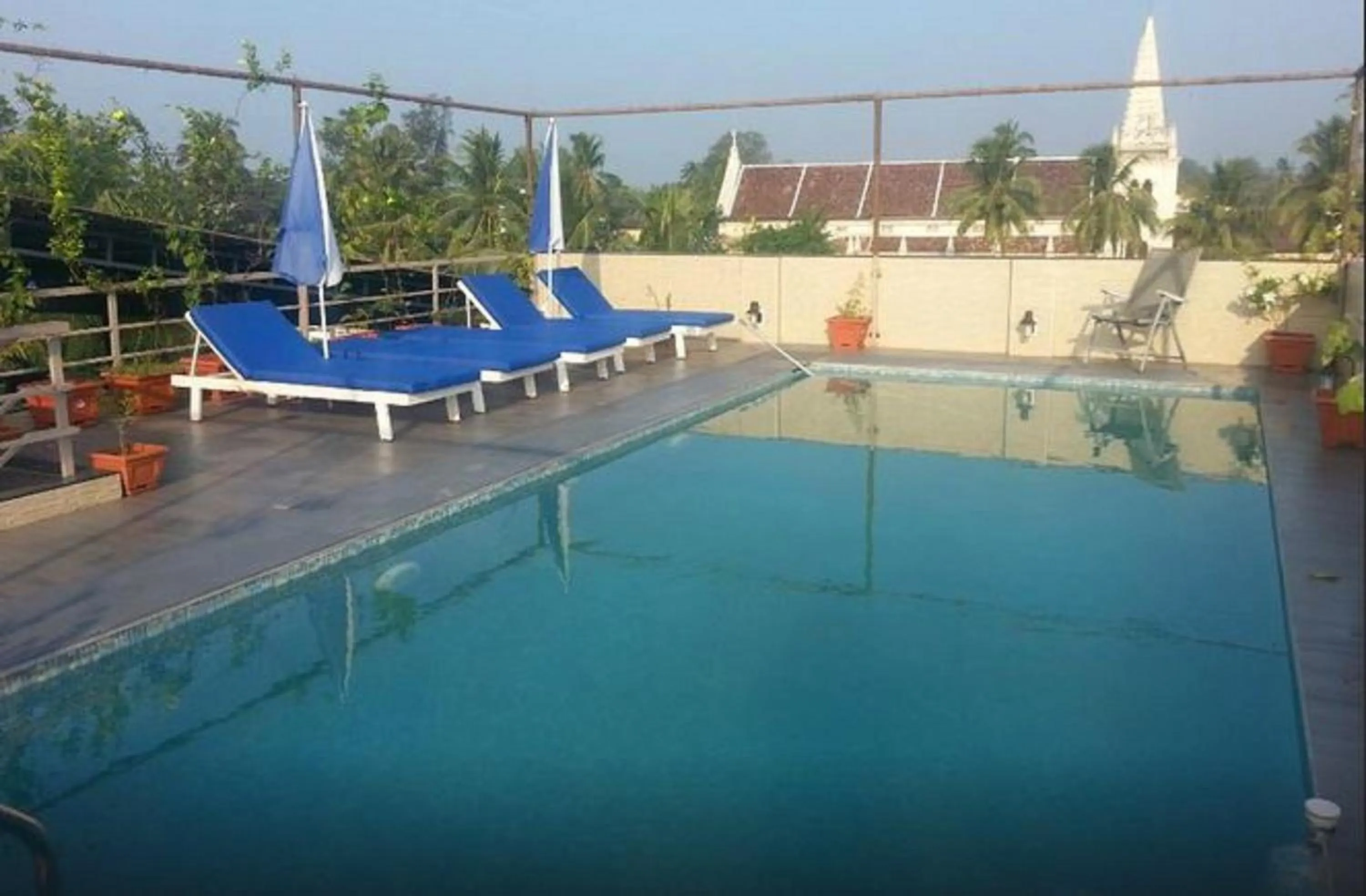 Swimming pool in Fort Abode