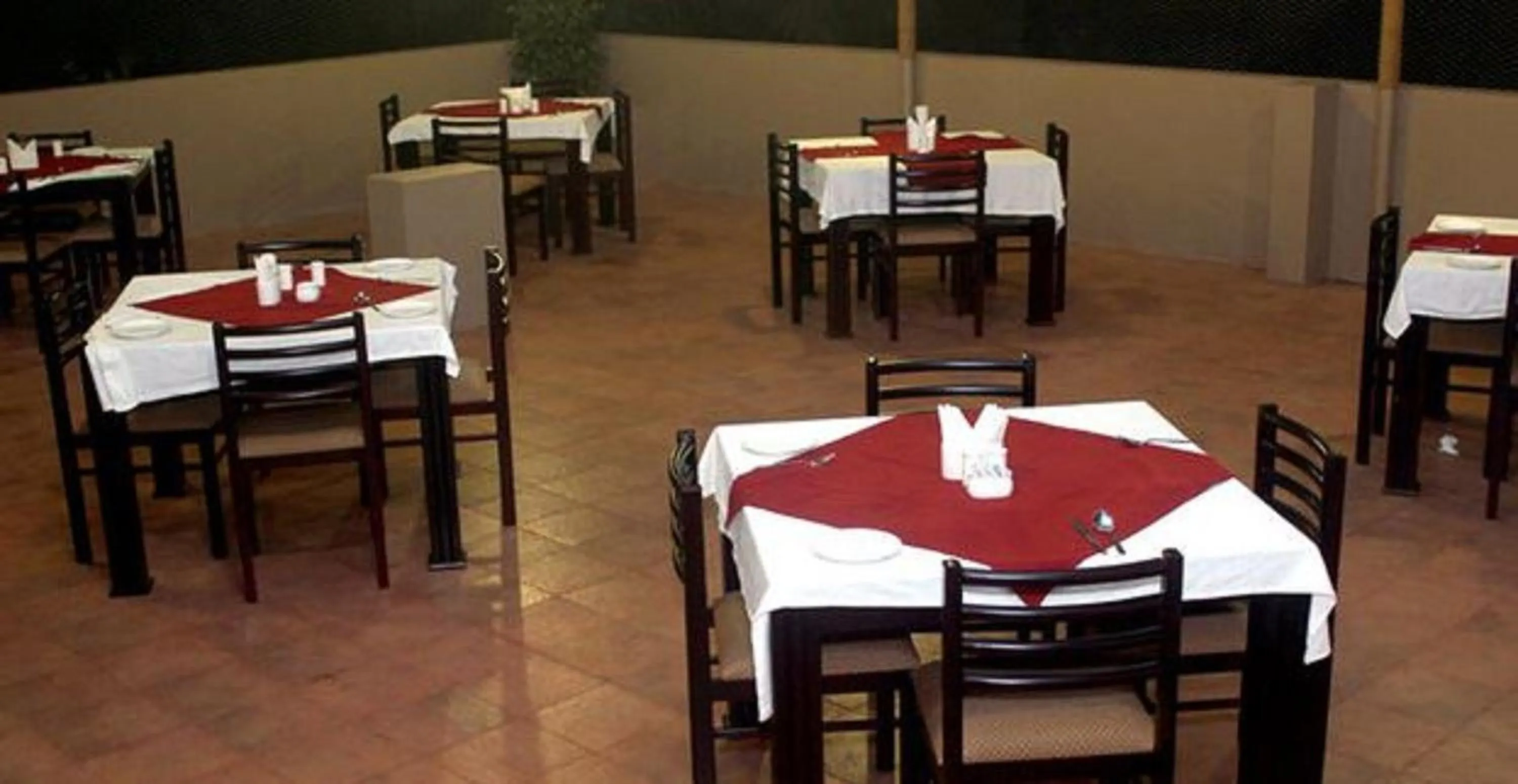 Restaurant/places to eat in Fort Abode