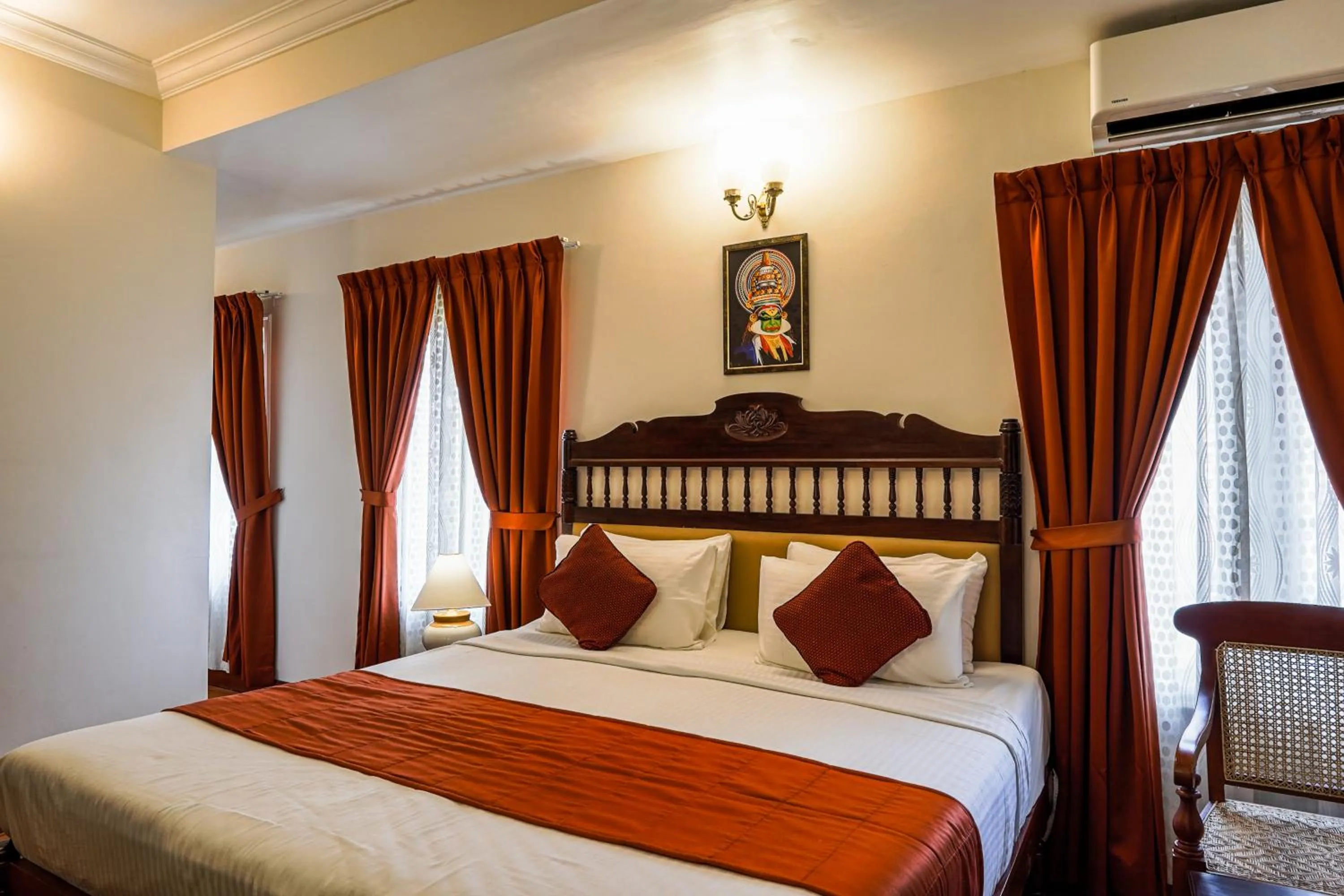 Photo of the whole room, Bed in Hotel Arches