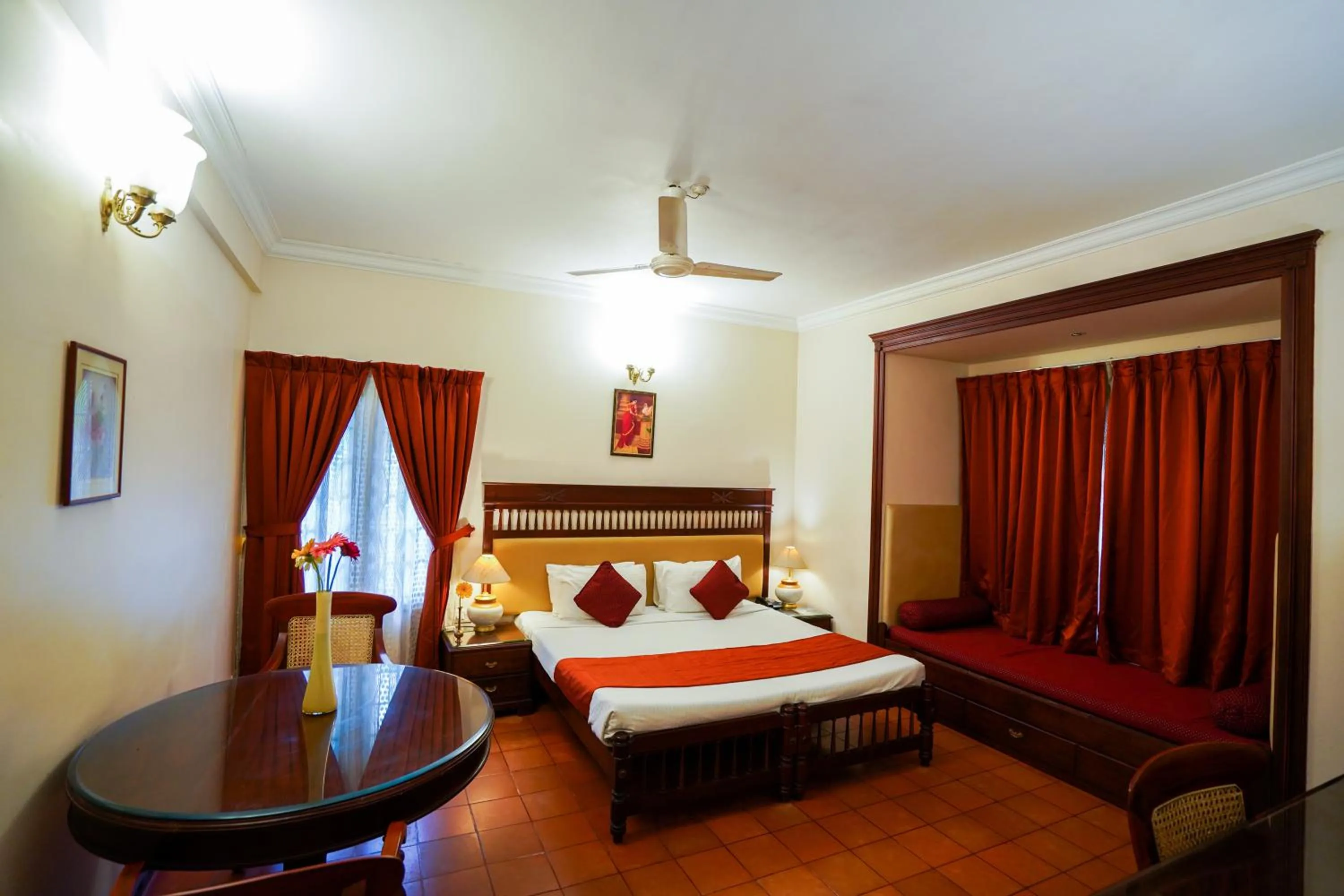 Photo of the whole room, Bed in Hotel Arches