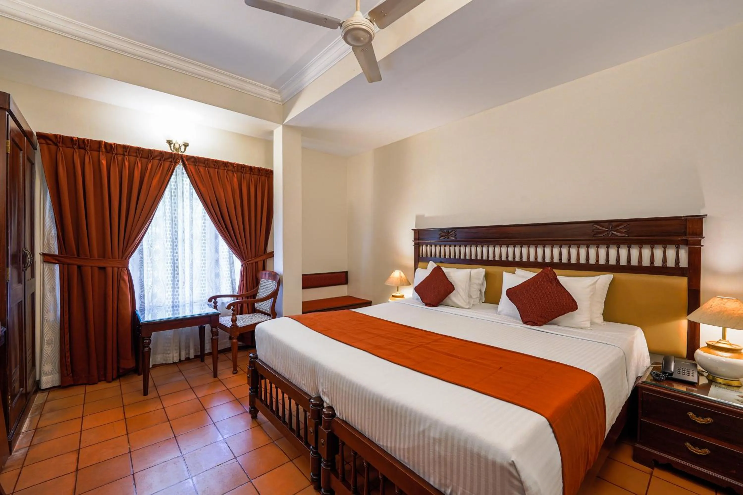 Photo of the whole room, Bed in Hotel Arches