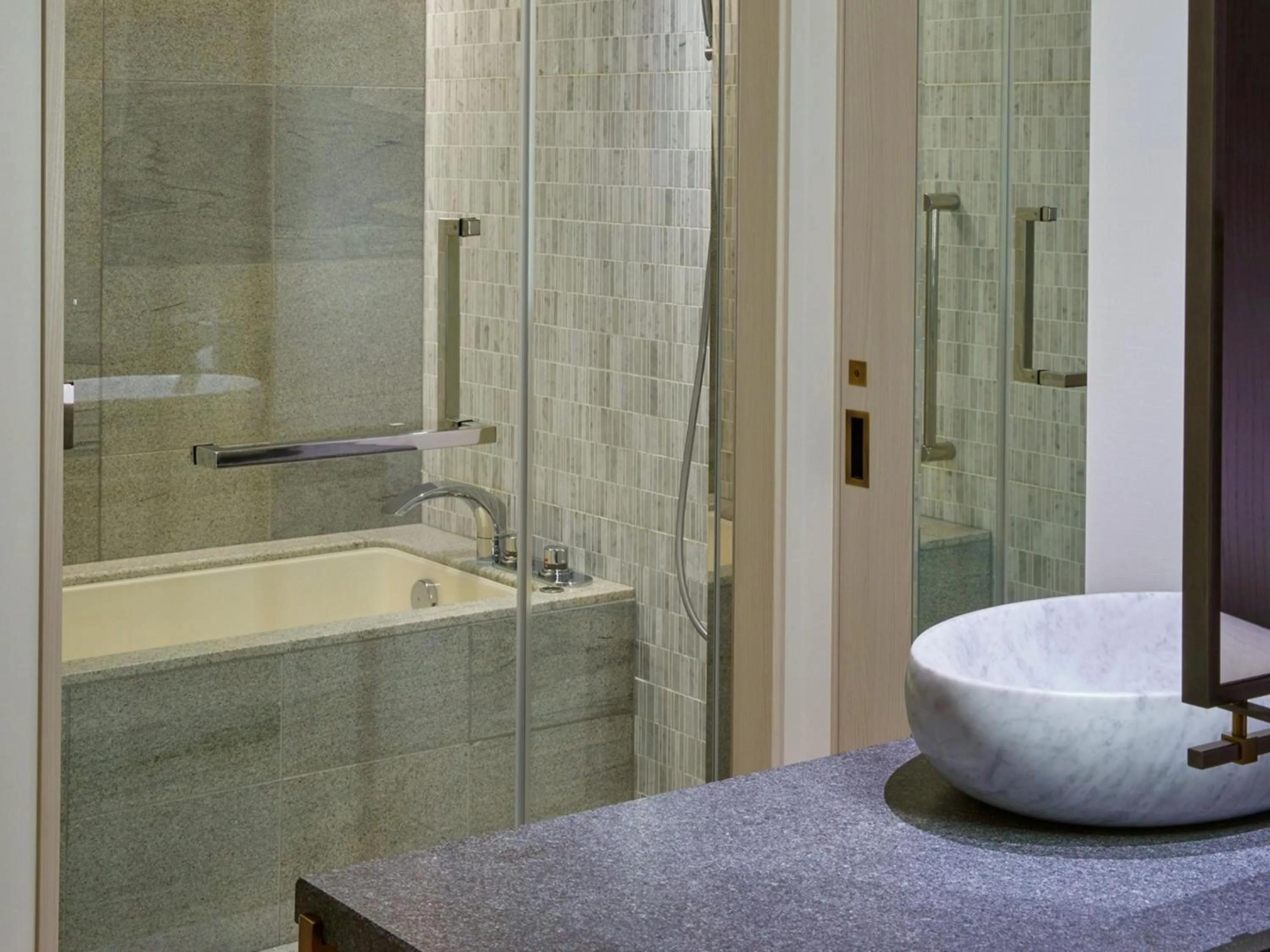 Photo of the whole room in Kimpton Shinjuku Tokyo by IHG