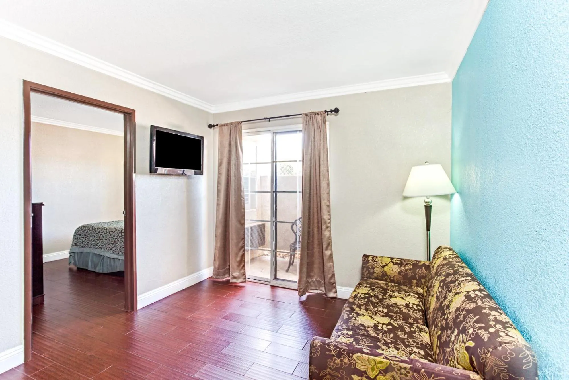 Day, Bed in Cabana Inn & Suites