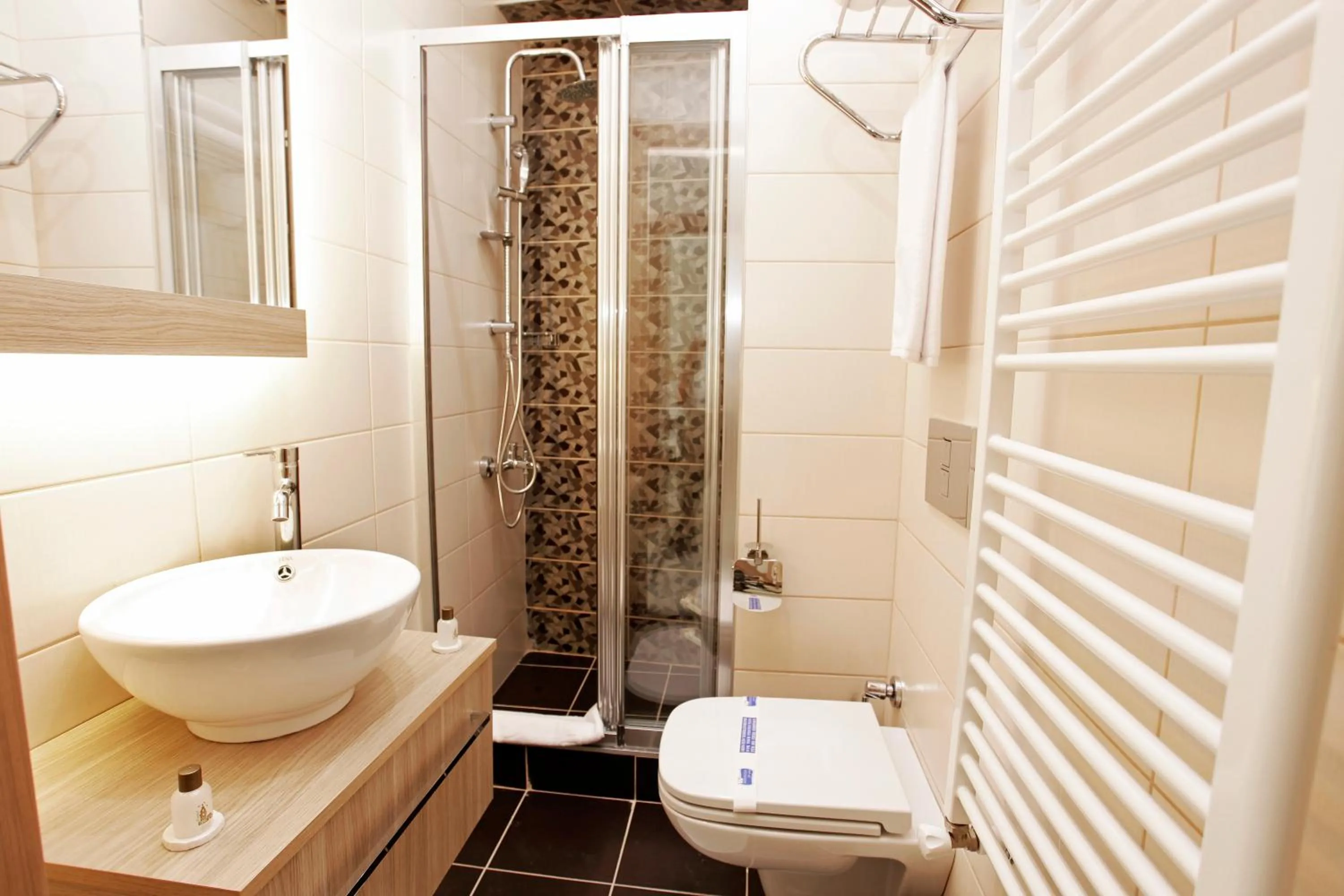 Bathroom in Kavalalı Suites