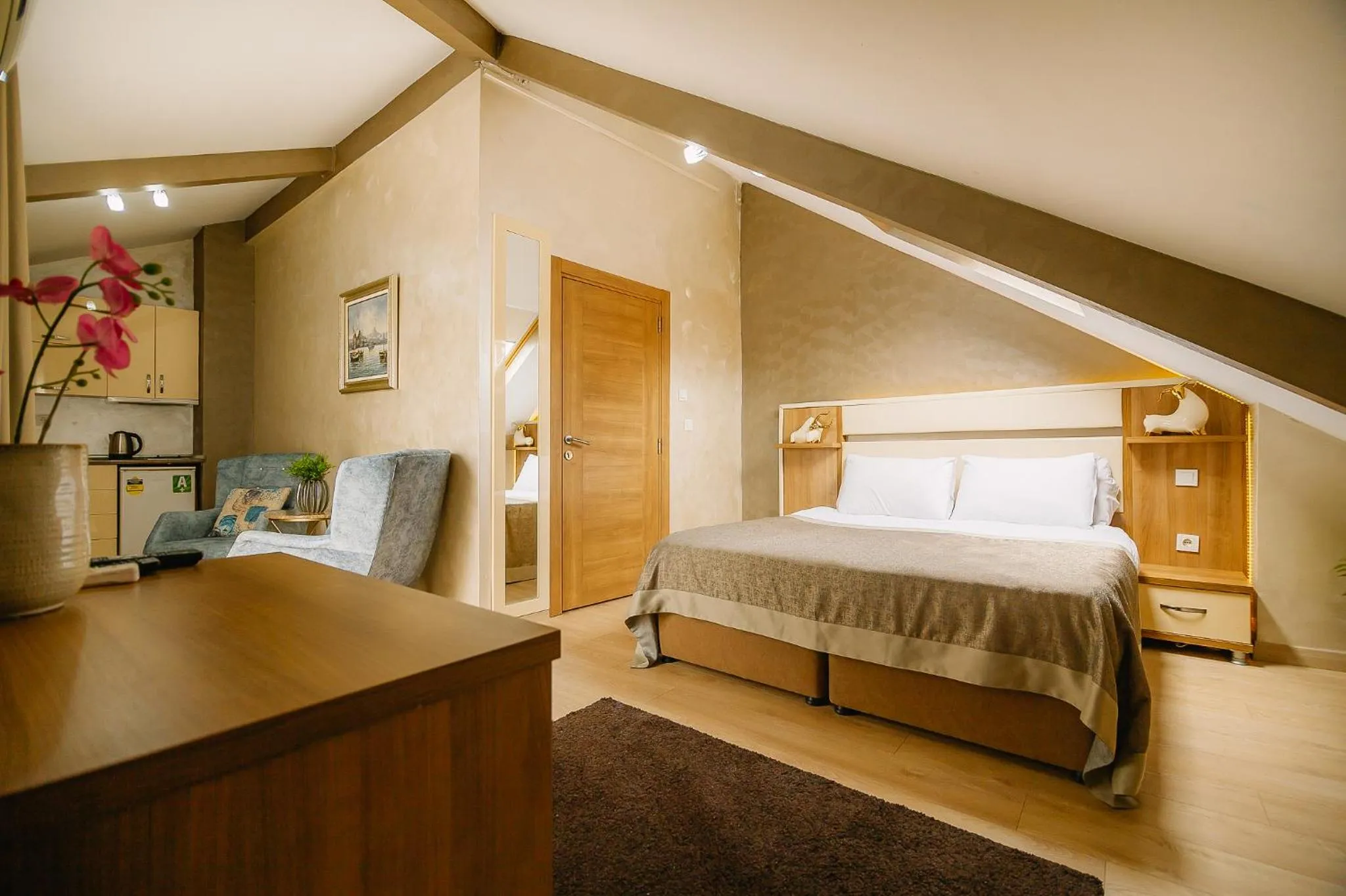 Bedroom, Bed in Kavalalı Suites