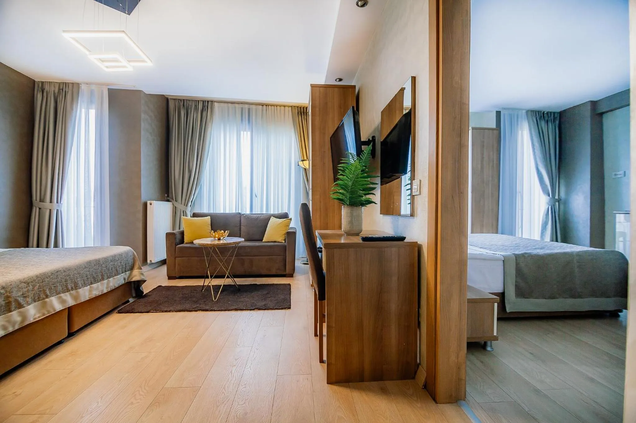 Photo of the whole room, Bed in Kavalalı Suites
