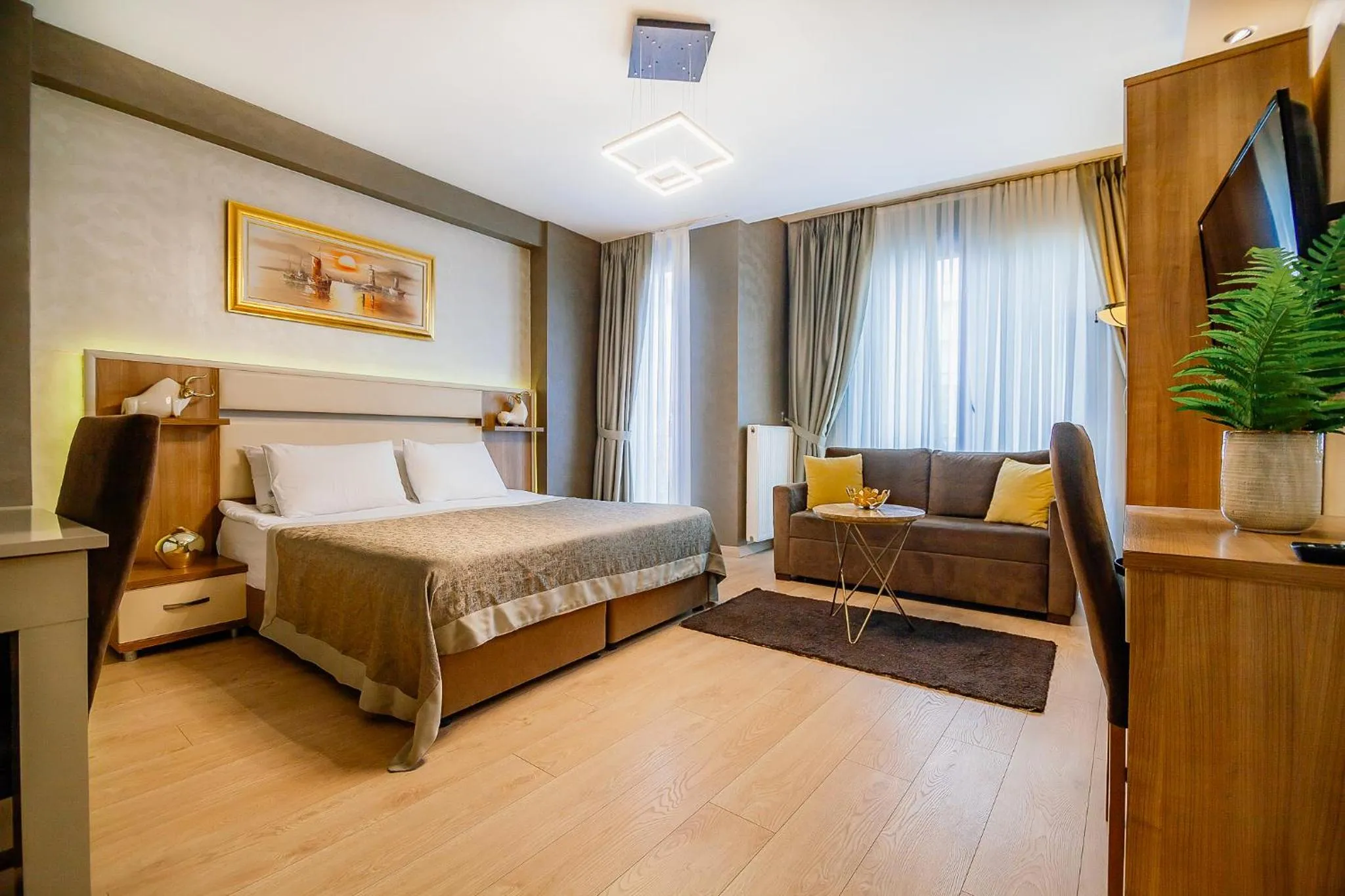 Photo of the whole room, Bed in Kavalalı Suites