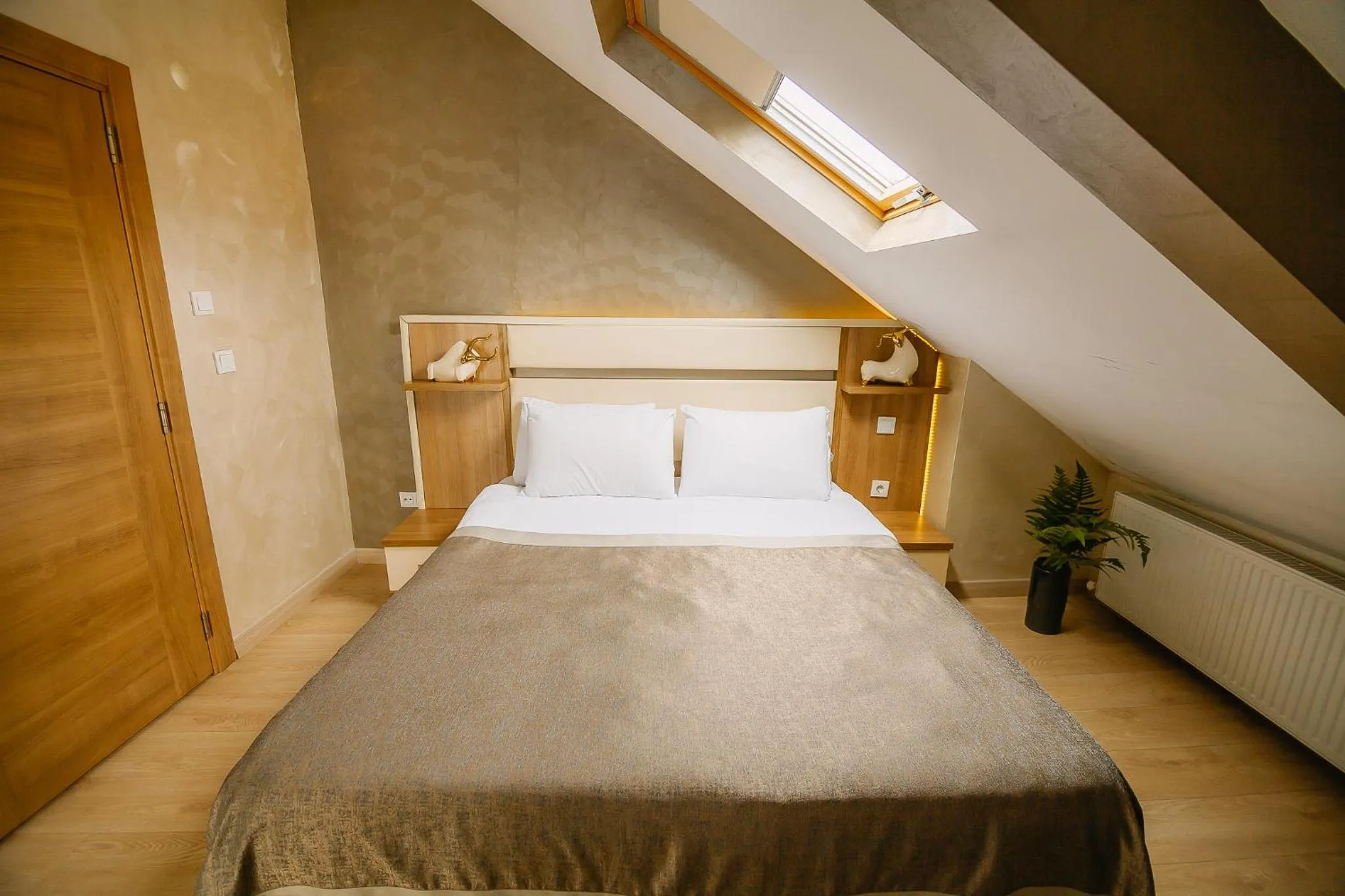 Bed in Kavalalı Suites