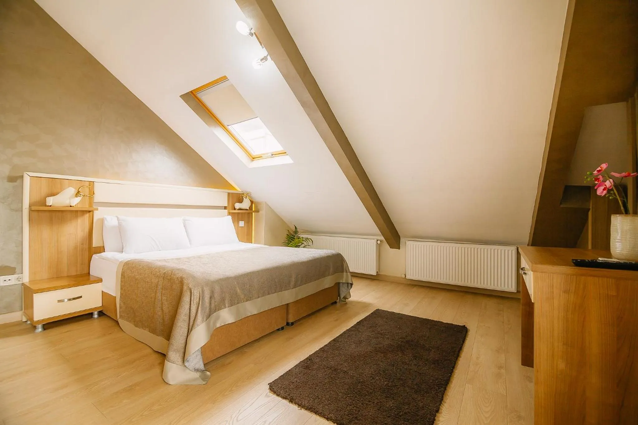 Bed in Kavalalı Suites