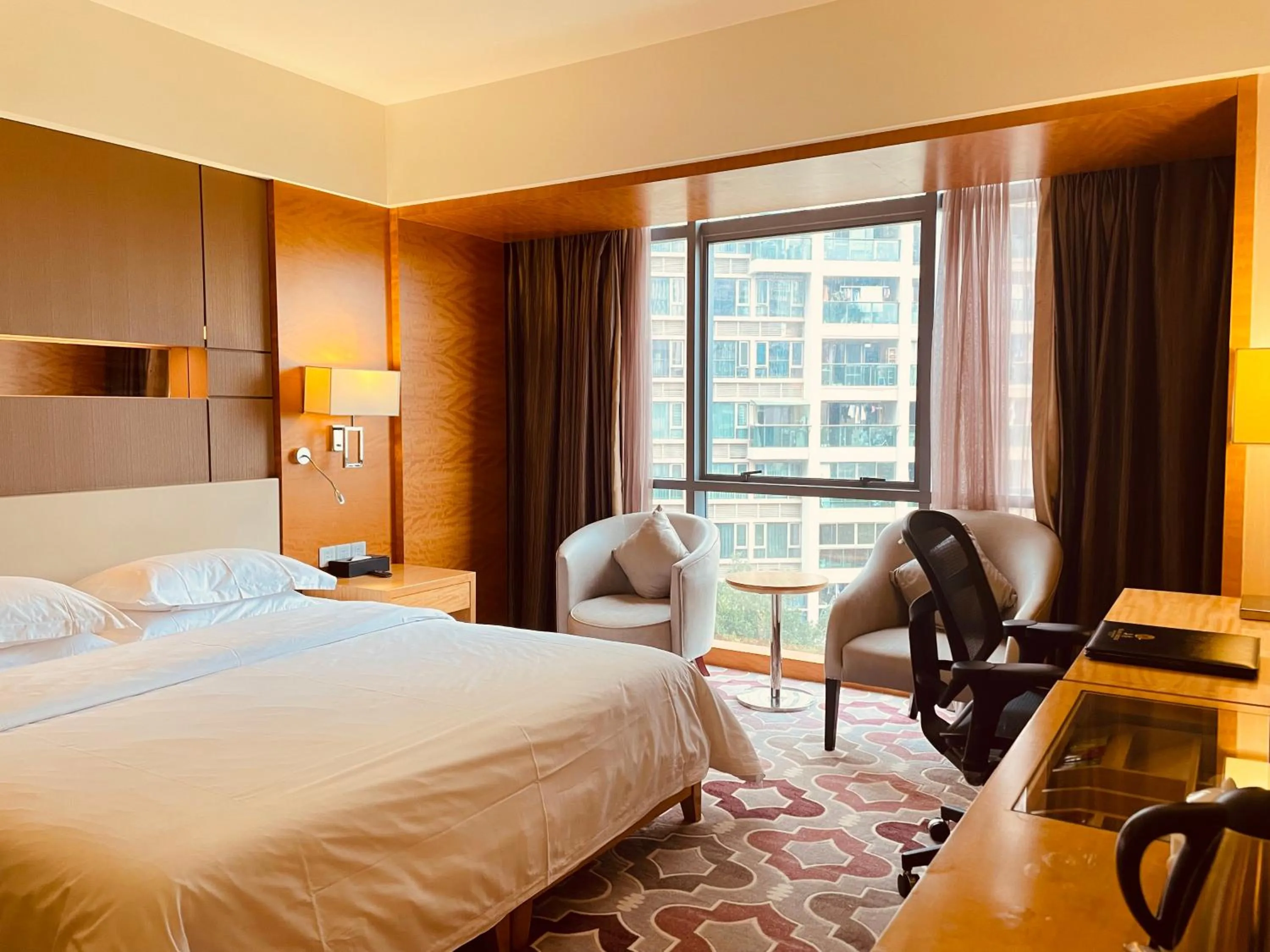 Bedroom, Bed in Grand Mercure Xiamen Downtown-Free Welcome Fruit & Metro Station