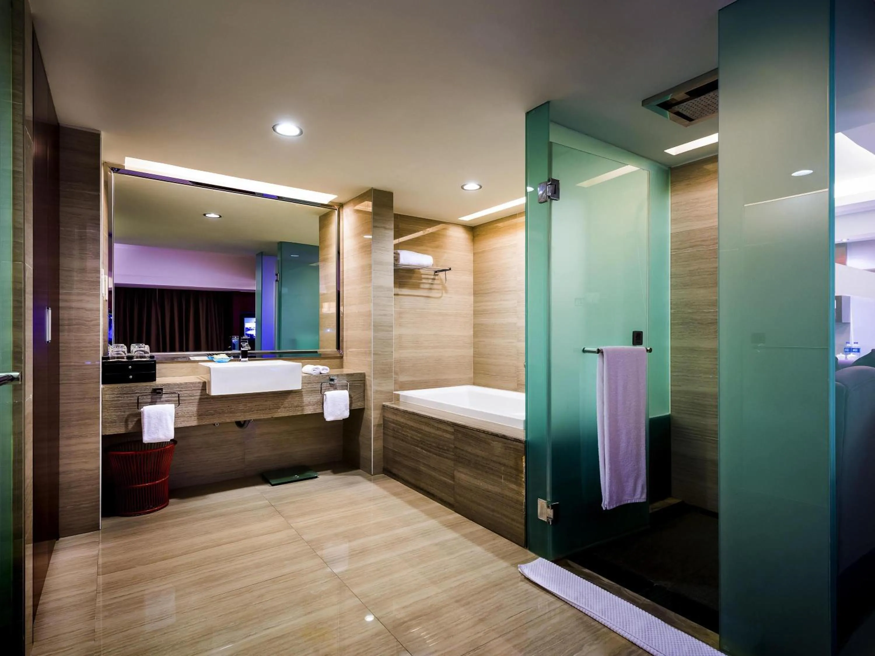 Bedroom in Grand Mercure Xiamen Downtown-Free Welcome Fruit & Metro Station