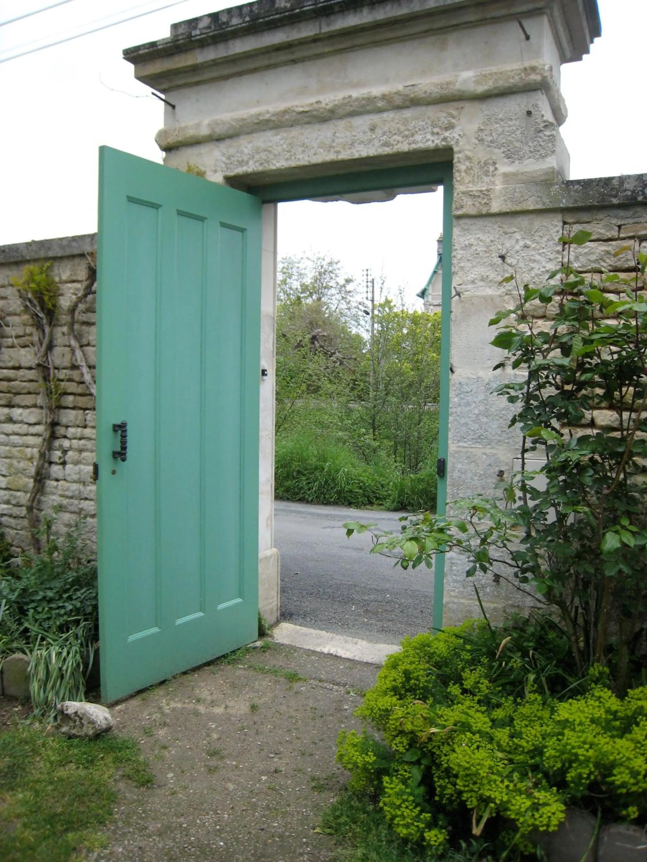 Vraie chambre d'hôtes jusqu'à 4 pers, stationnement gratuit, prise batterie