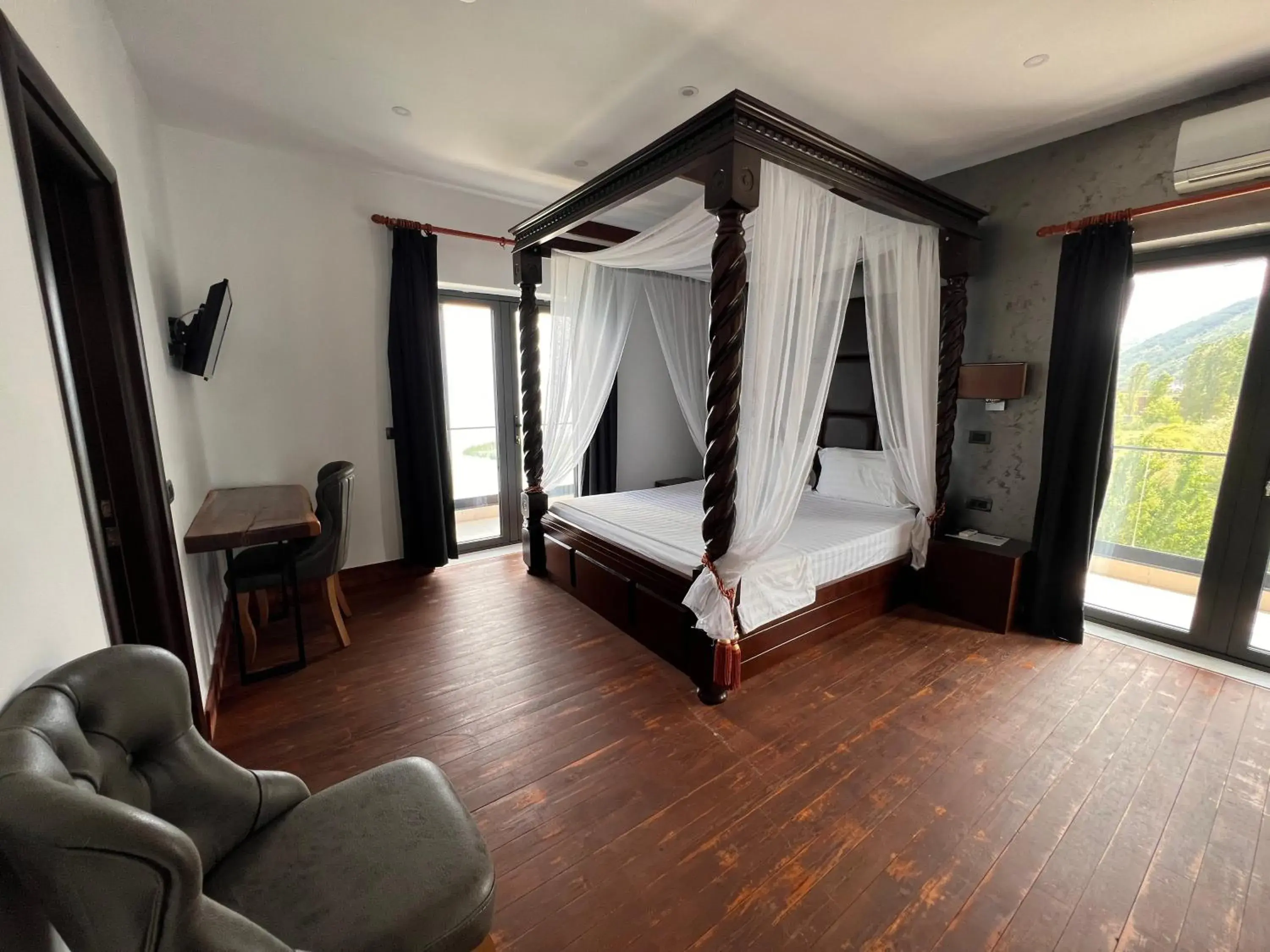 Deluxe Room in Hotel Victoria Deluxe Room in Hotel Victoria