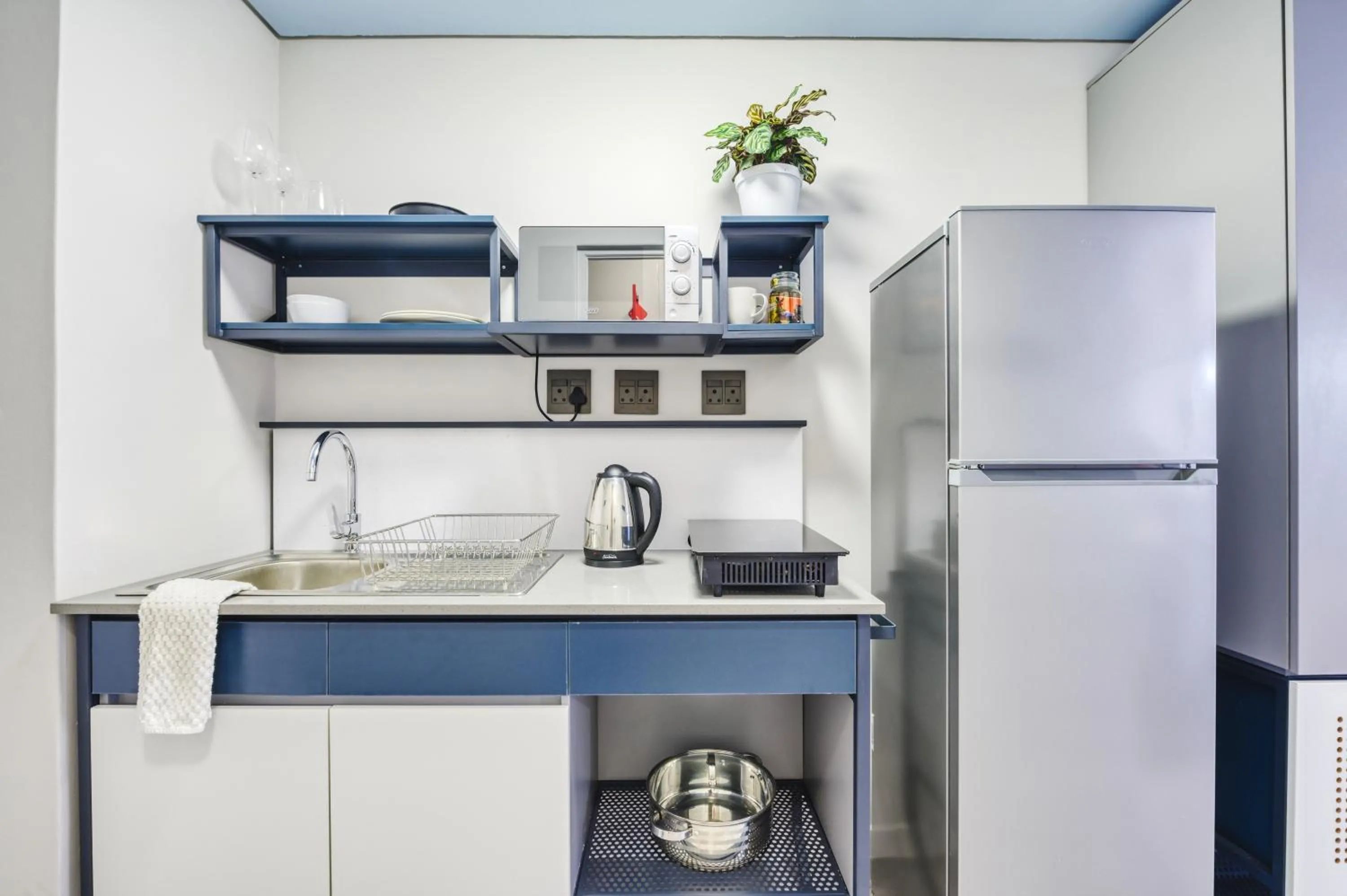 Kitchen or kitchenette in CampusKey Cape Town