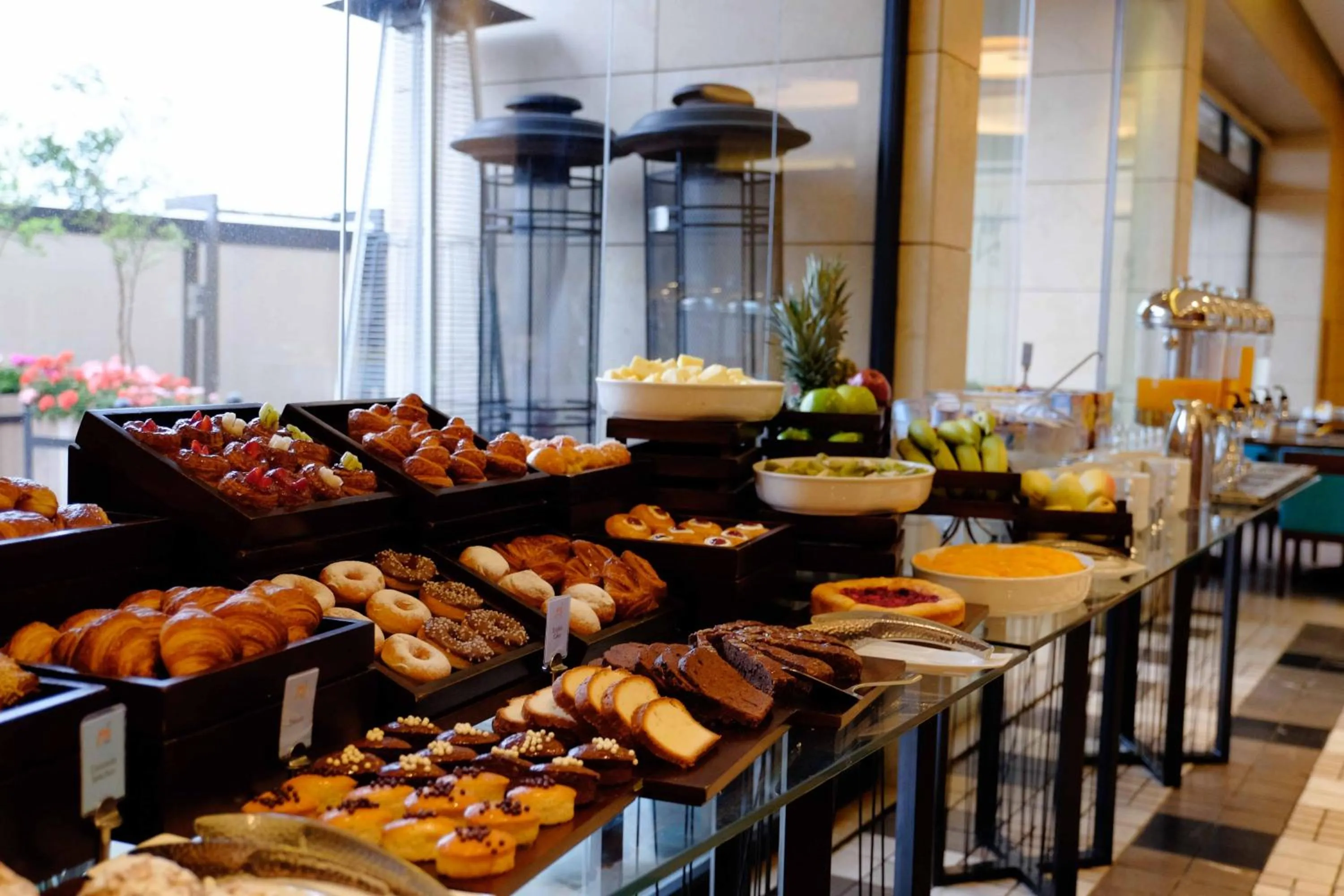 Breakfast in Lancaster Plaza Beirut