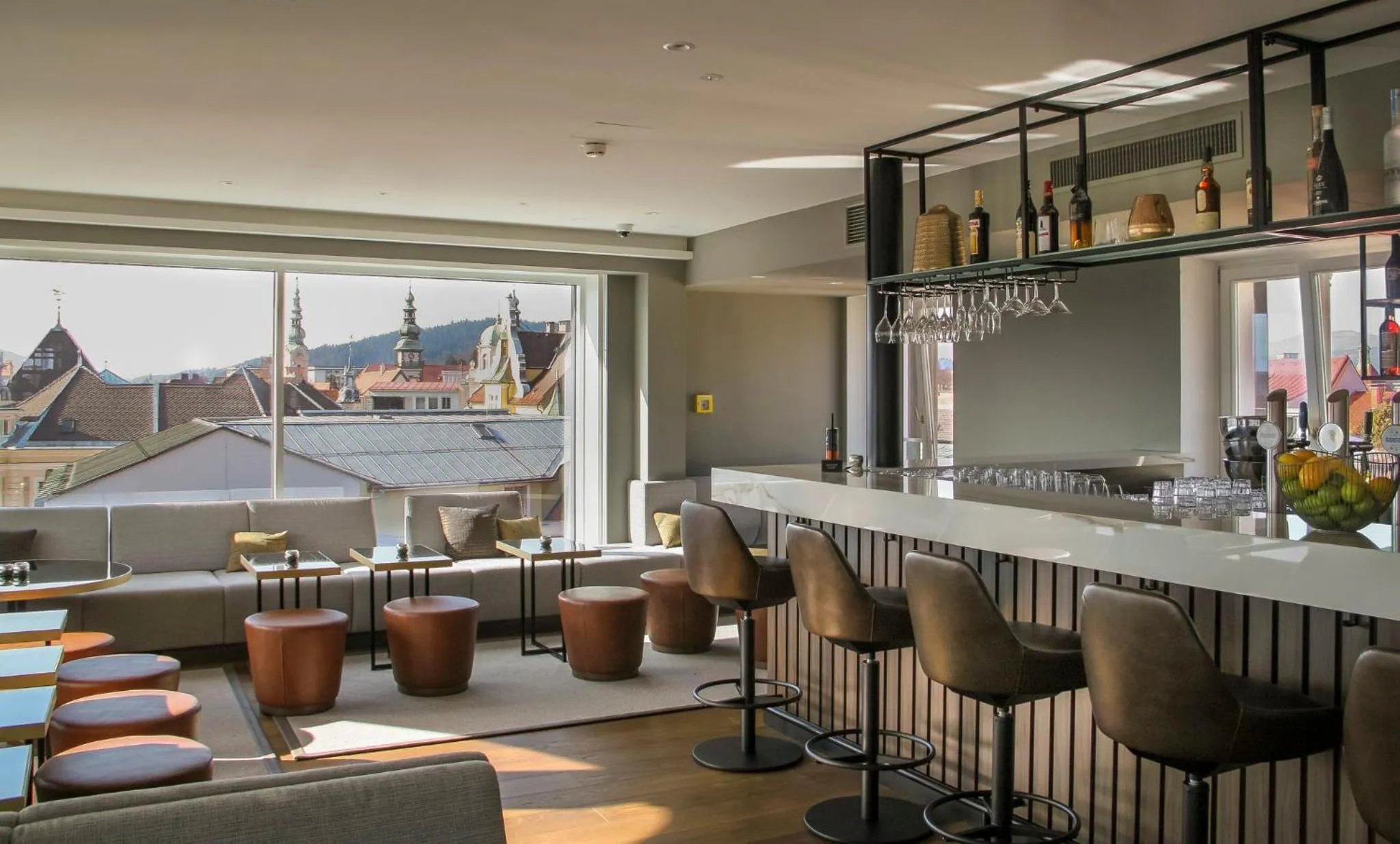 Lounge or bar in Garner Hotel Klagenfurt - Moser Verdino by IHG